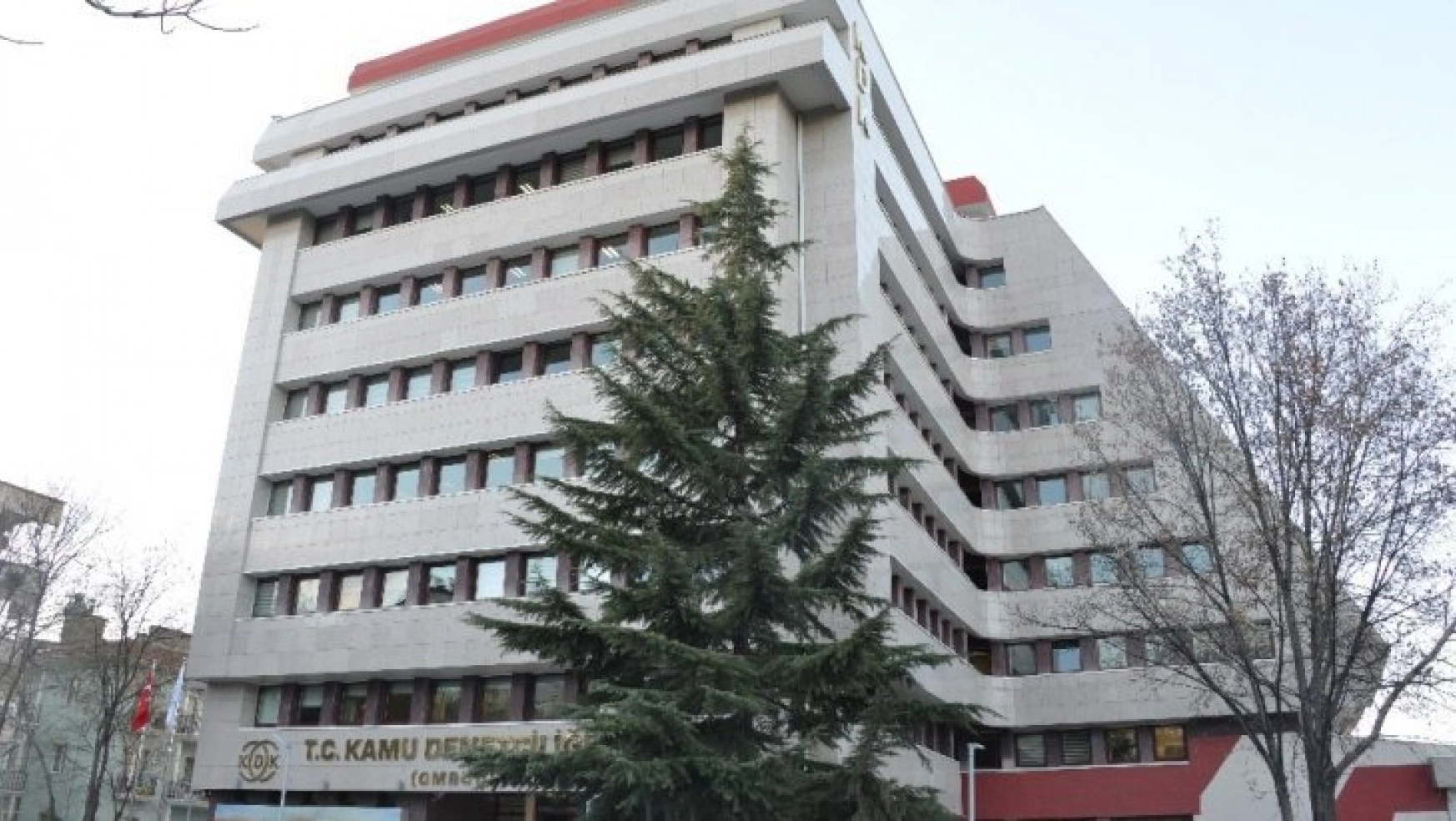 Ankara ya tayin isteyen doktoru KDK haklı buldu