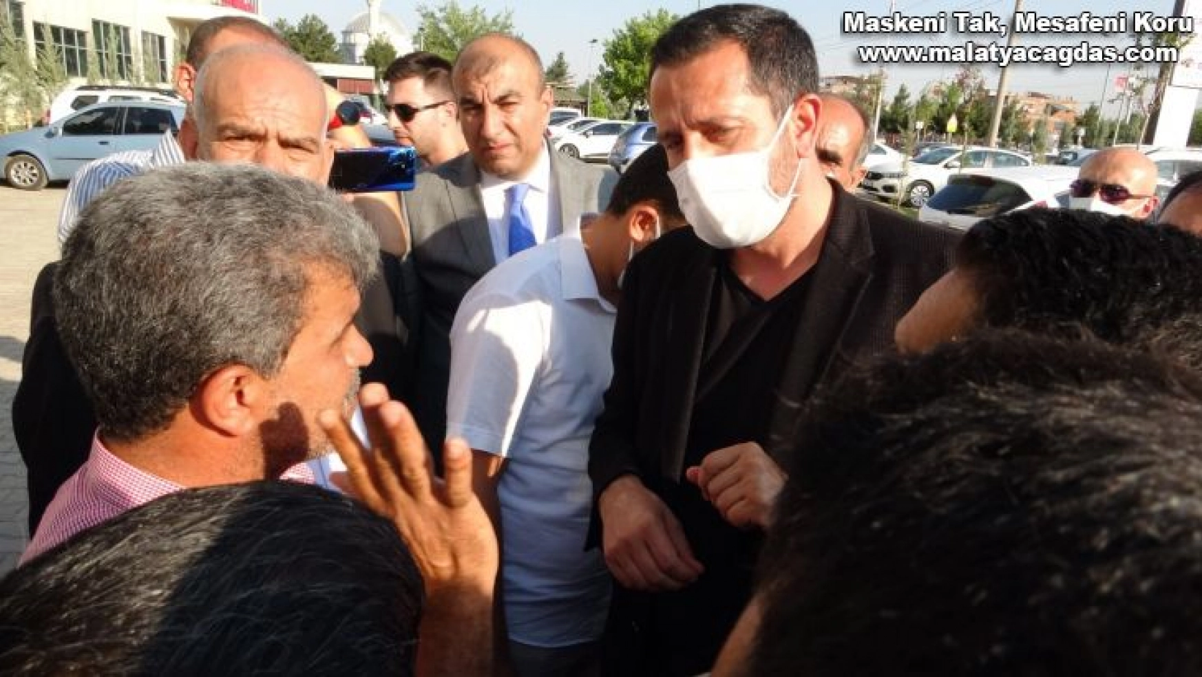 HDP önündeki evlat nöbeti tutan ailelerden CHP'ye sert tepki