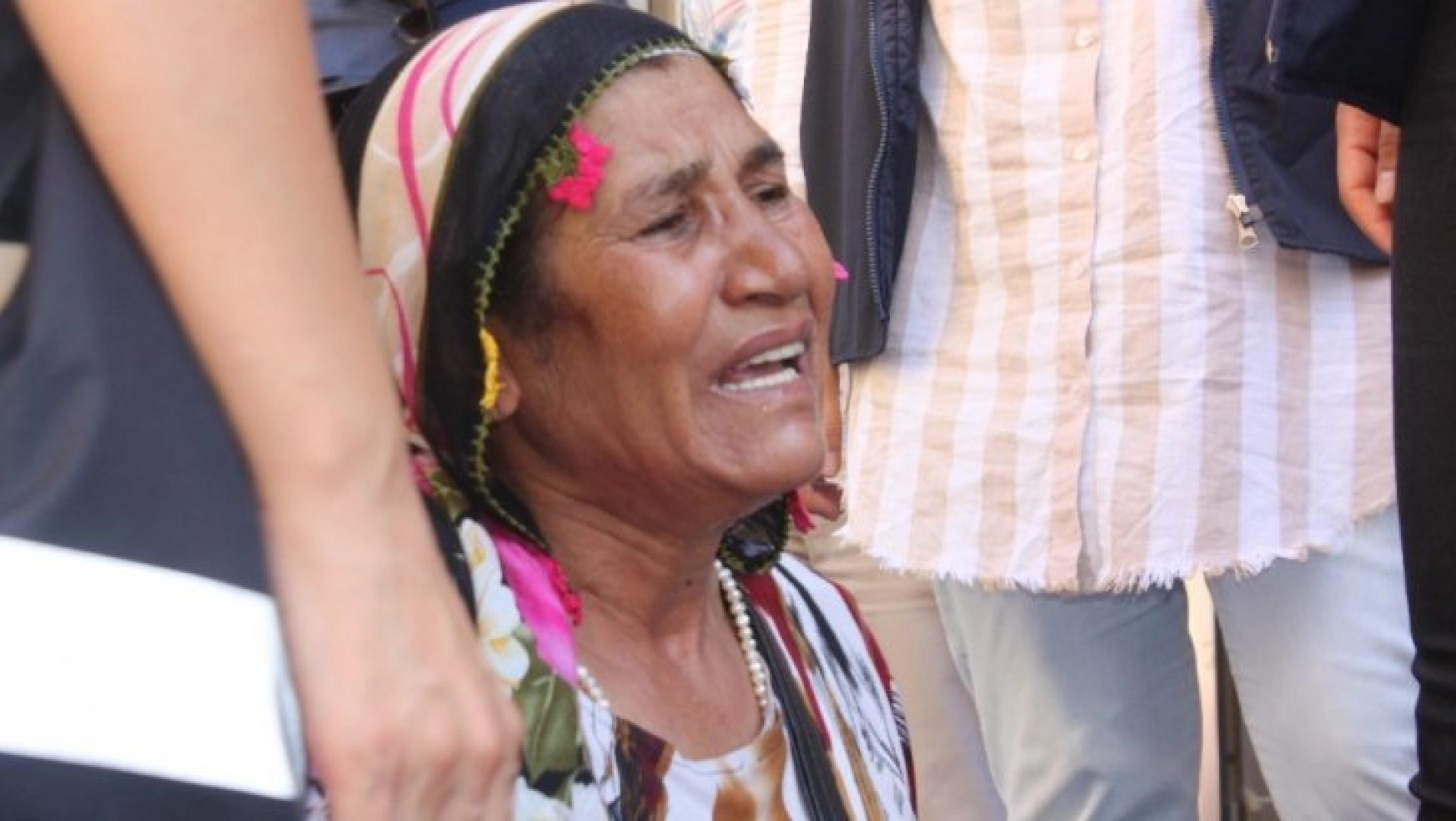HDP önündeki eylemde çocuğunun yaralandığını duyan anne sinir krizi geçirdi