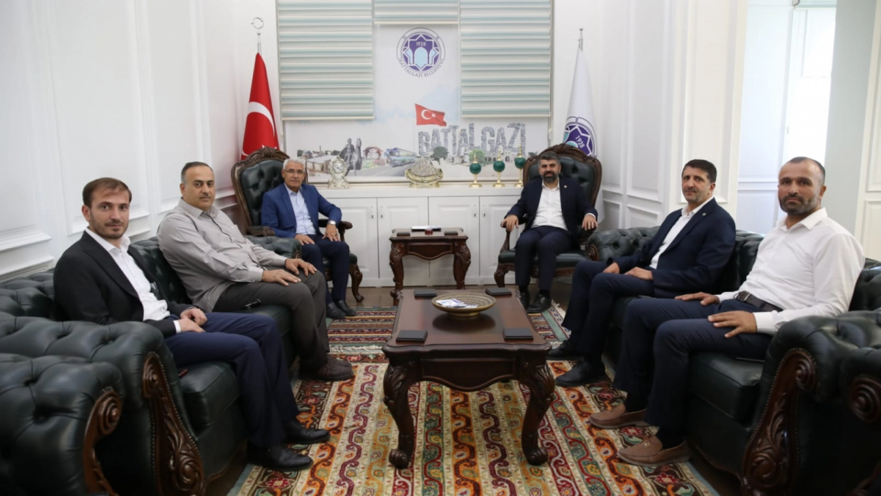 HÜDA-PAR Mersin Milletvekili Dinç'ten Başkan Güder'e Ziyaret