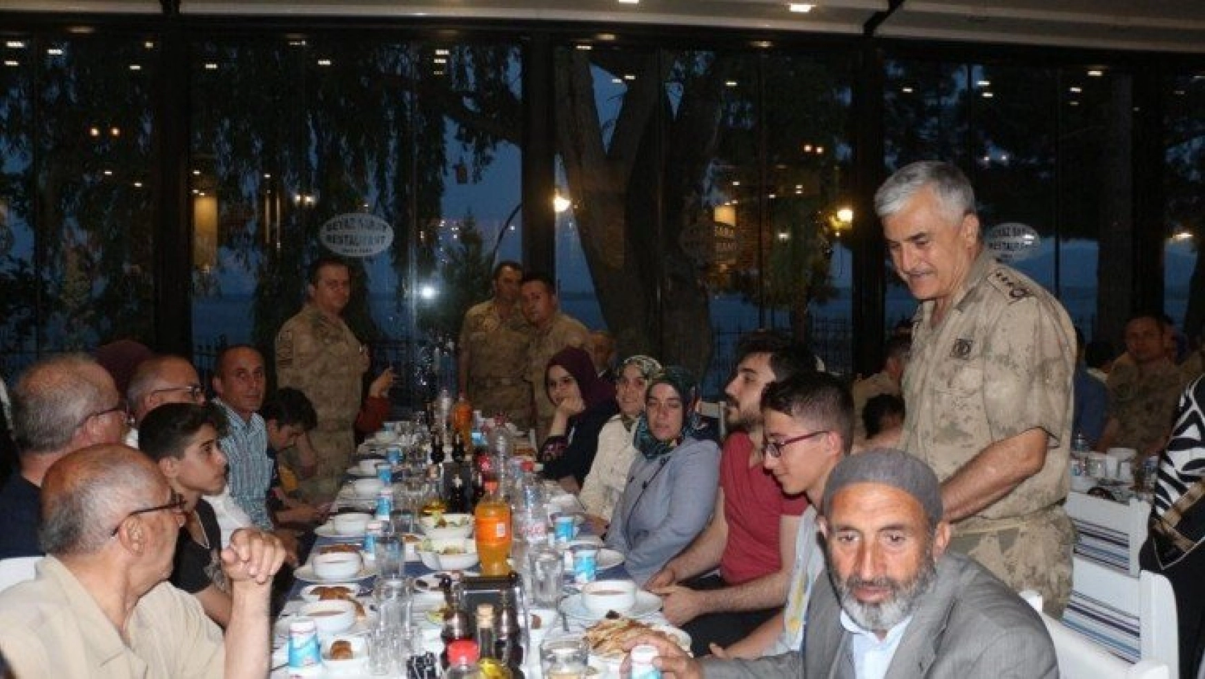Jandarma'dan şehit aileleri ve gazilere iftar