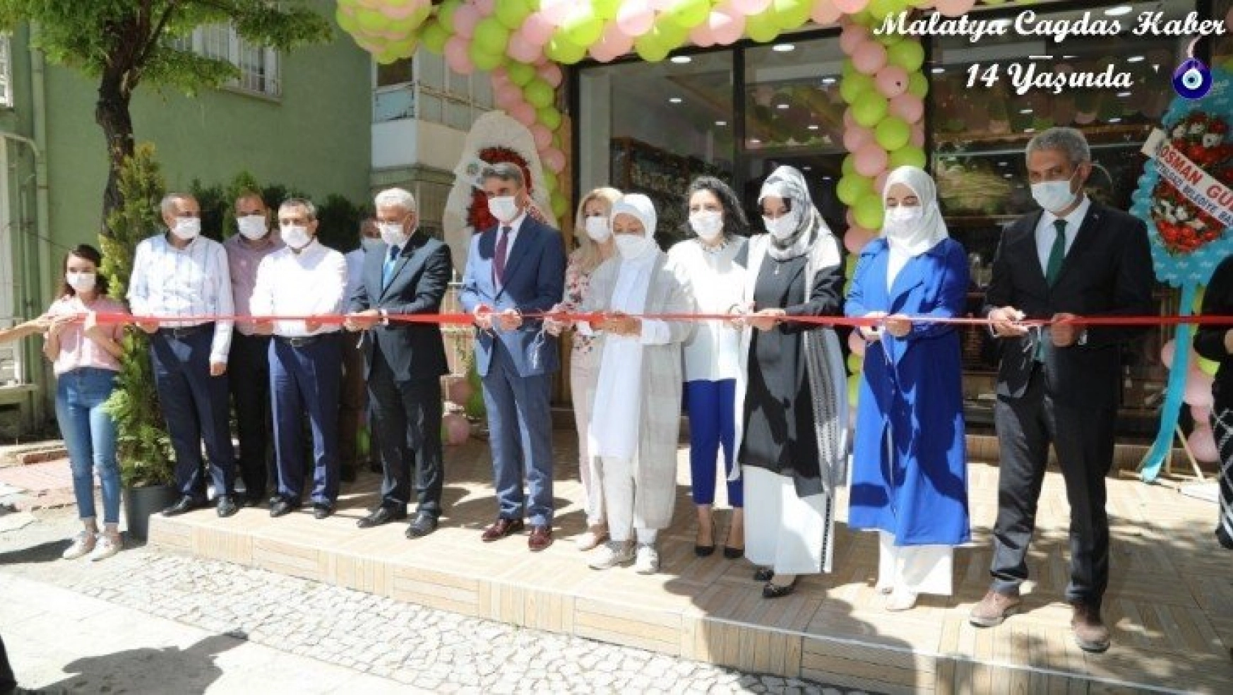 Kadın kooperatifinin eğitim ve üretim merkezi törenle hizmete açıldı