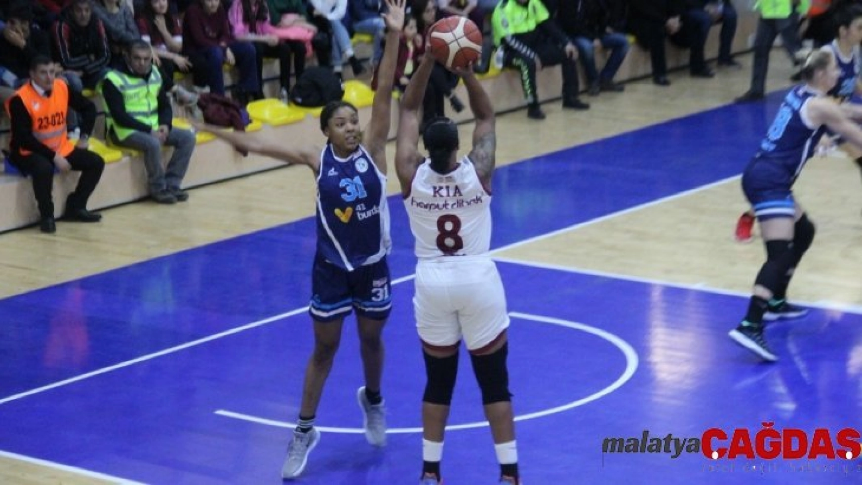 Kadınlar Basketbol Süper Ligi: Elazığ İl Özel İdare: 69 - İzmit Belediyespor: 87