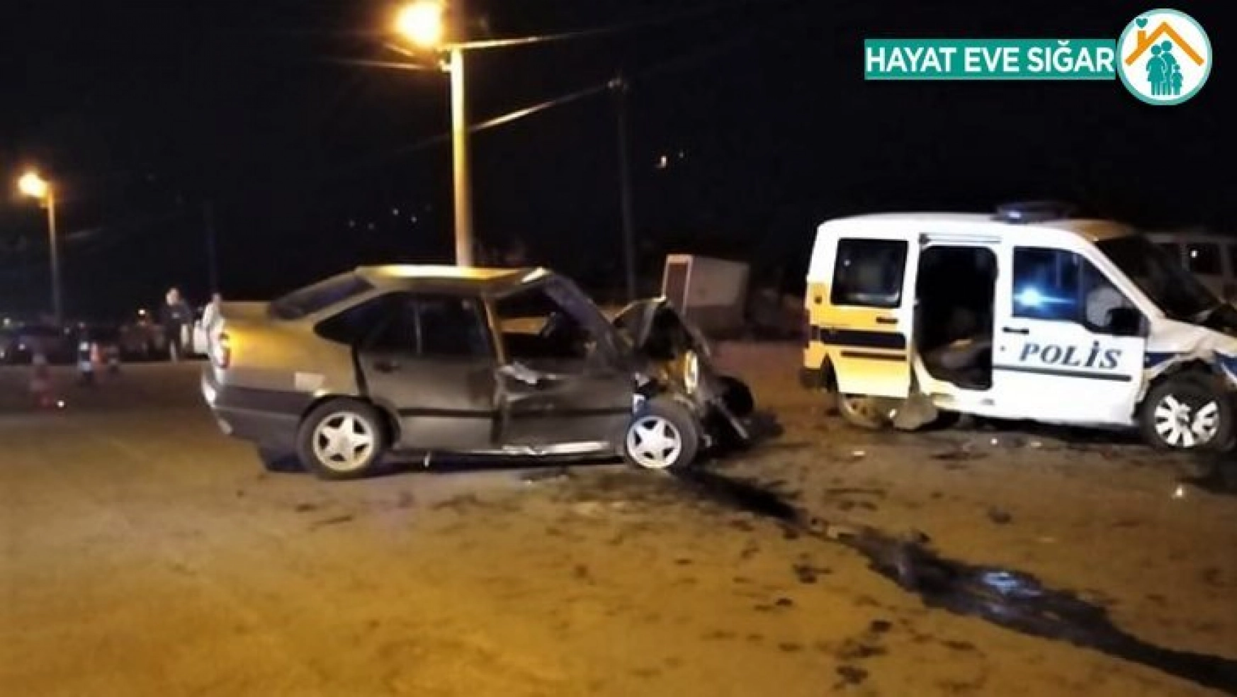 Kahramanmaraş'ta otomobil ile polis aracı çarpıştı: 2 ölü, 4 yaralı