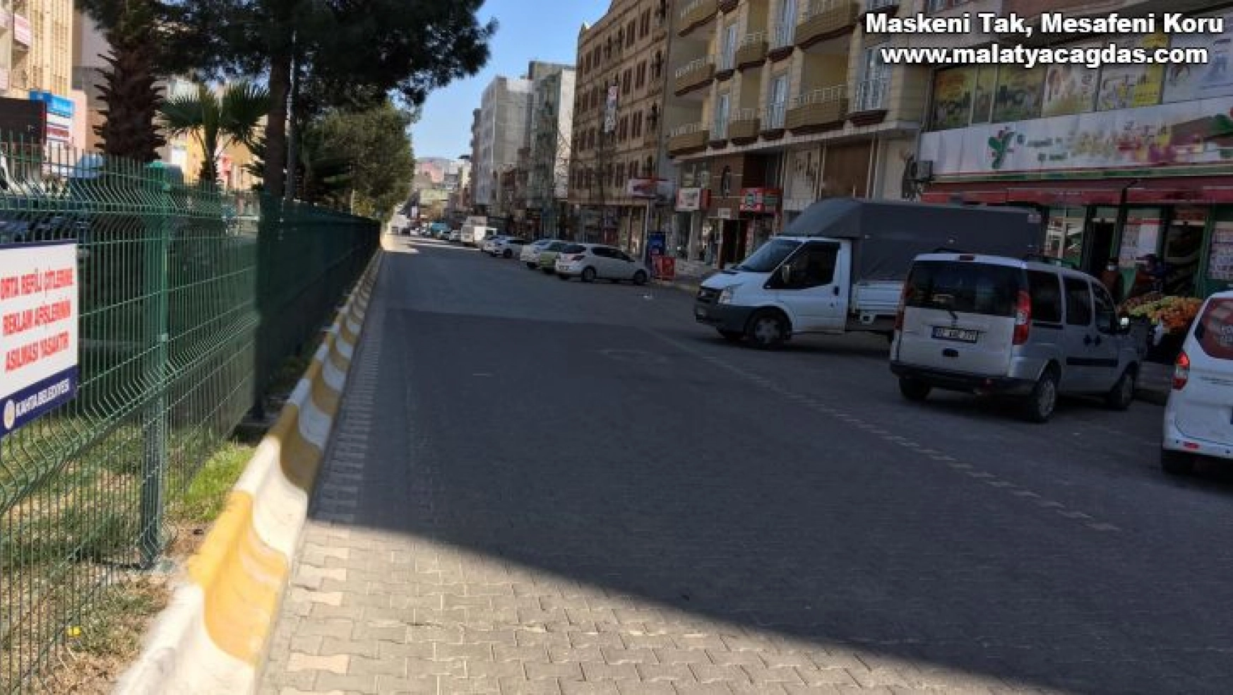 Kahta'da caddel ve sokaklar boş kaldı