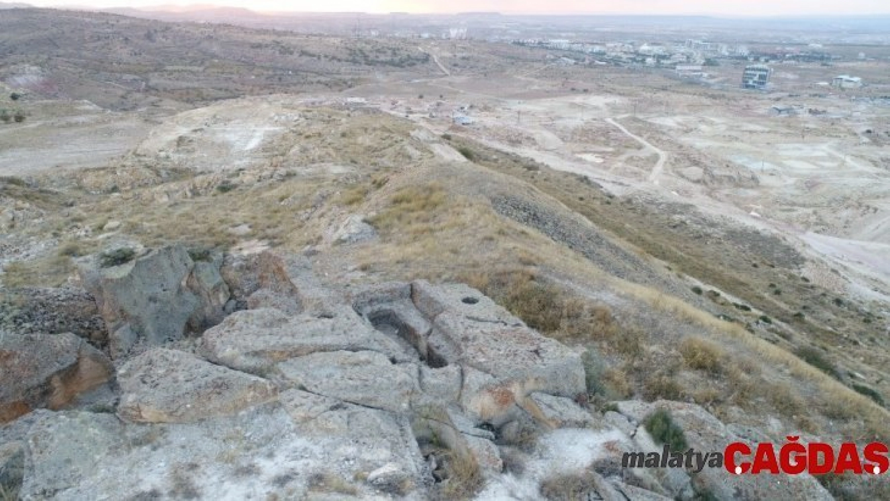 Kapadokya'da 2 bin yıllık Roma mezarları talan edildi