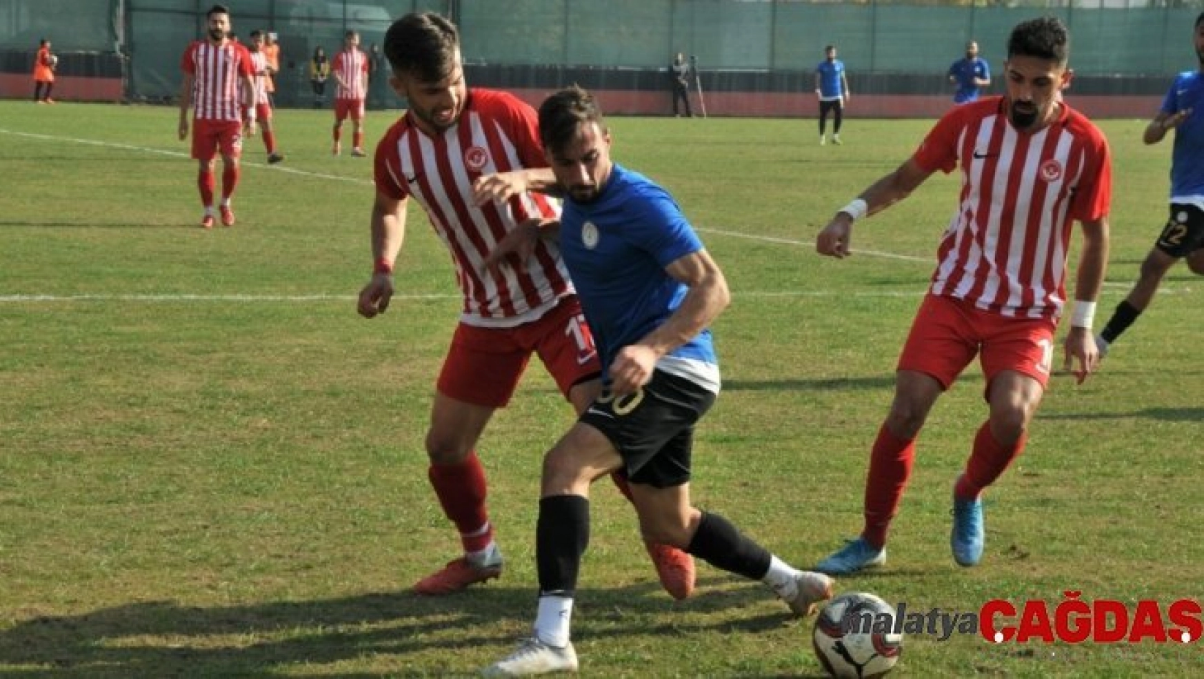 Karaköprü Belediyespor 3 puanı tek golle aldı