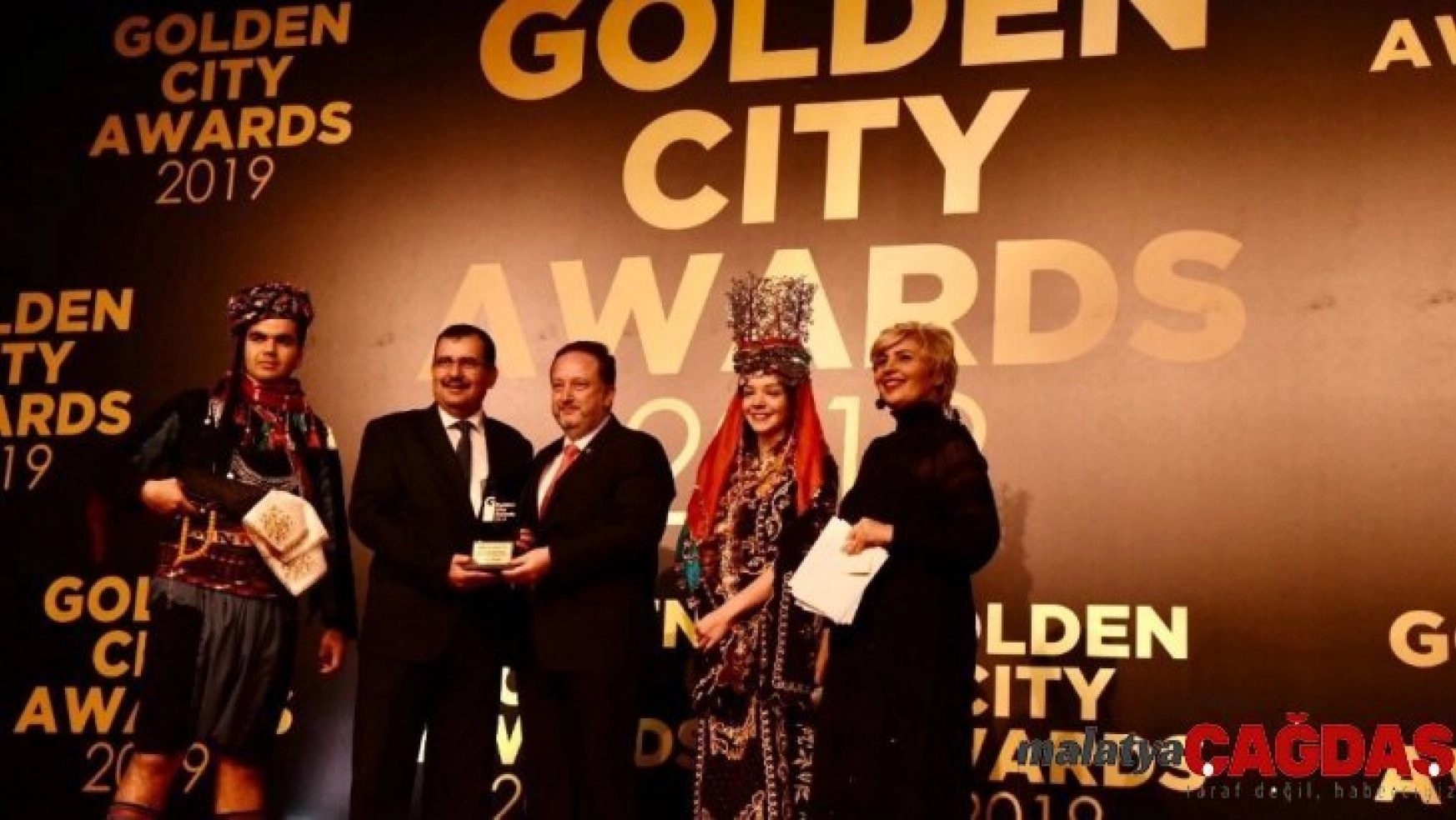 Karesi Belediyesi'ne Golden City Awards ödülü