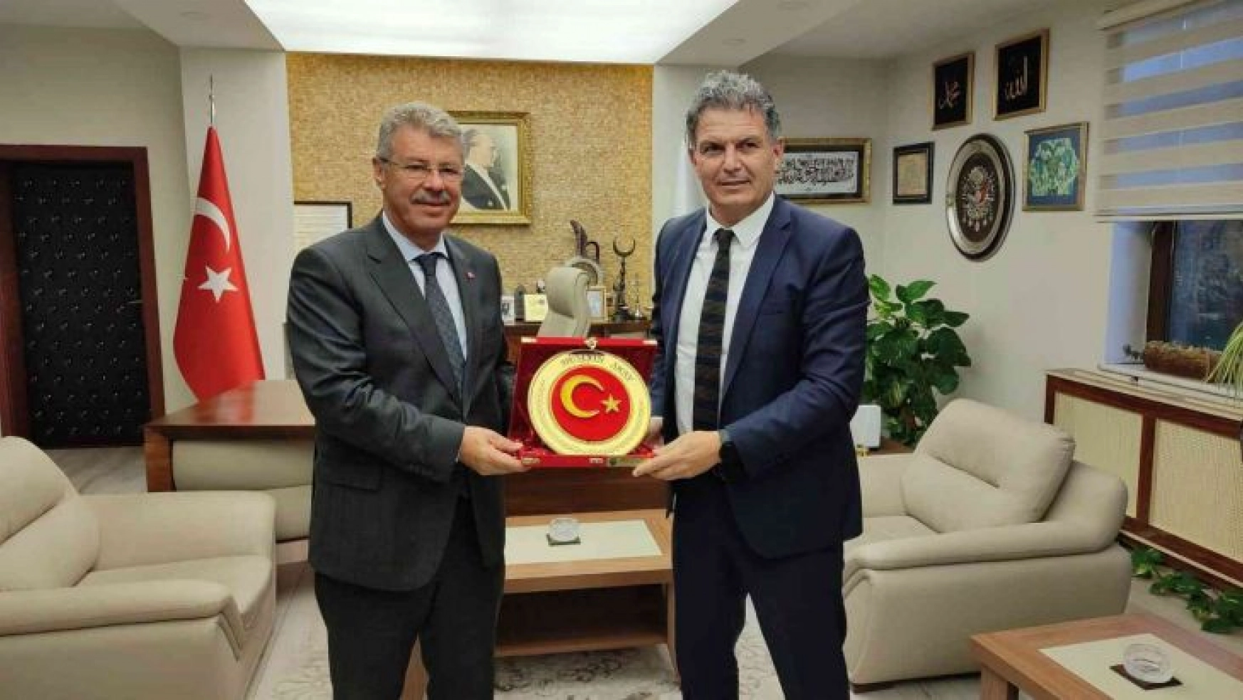 Kayseri Amatör Spor Kulüpleri Federasyonu'ndan Akay'a teşekkür ziyareti