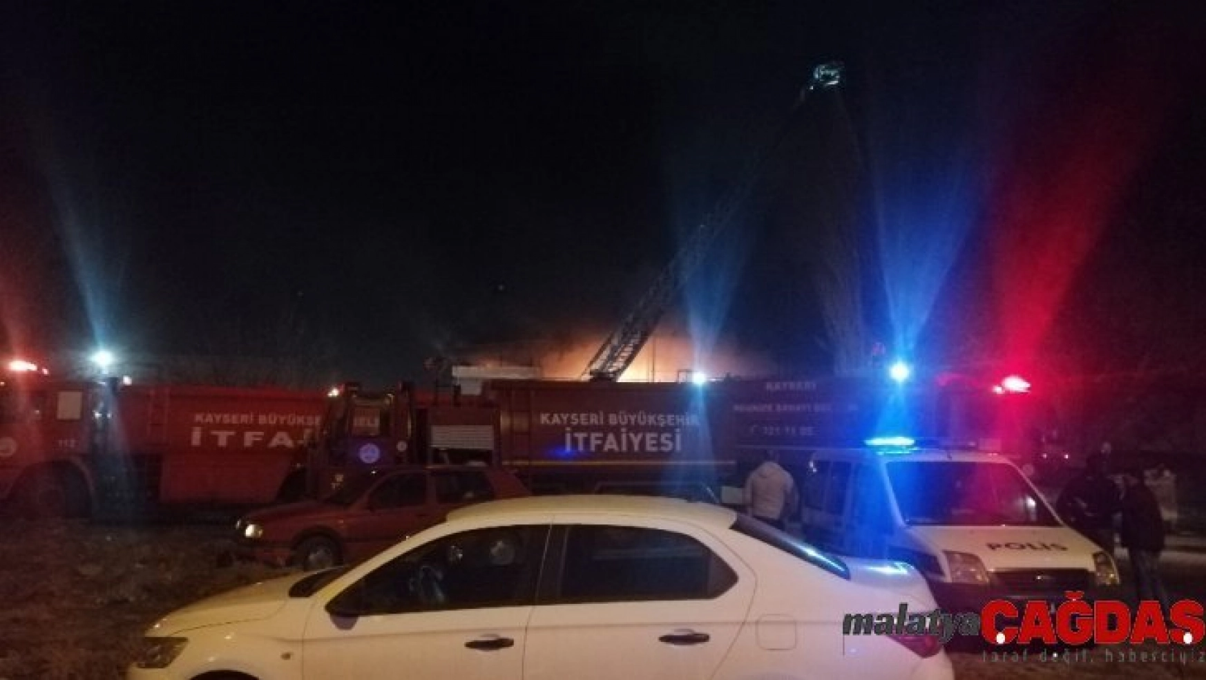 Kayseri'de patlayan elektrik trafosu yatak imalathanesini küle çevirdi