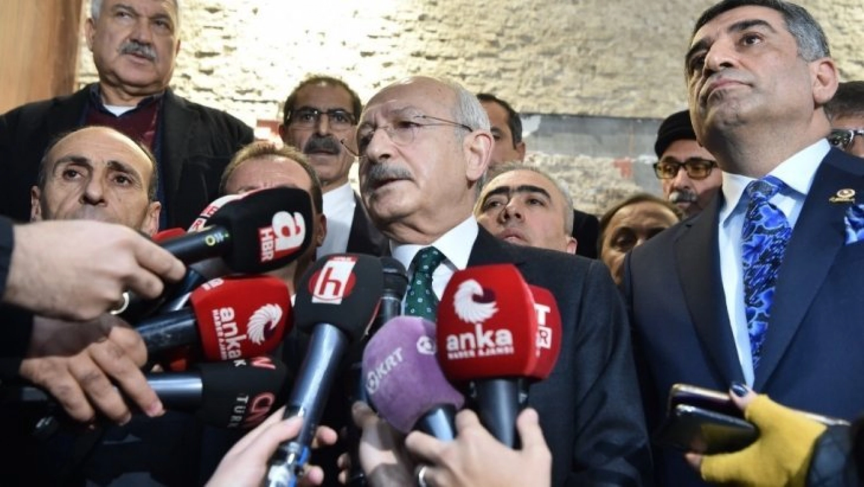 Kılıçdaroğlu,'Bu felaketi, acıyı paylaşmak için yüreğimiz gönlümüz bir'