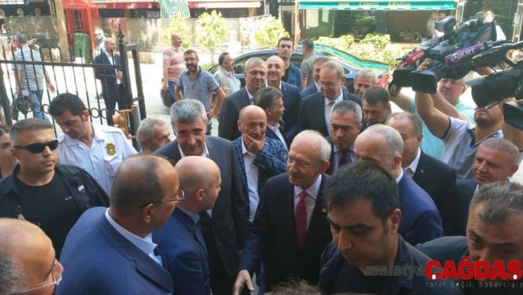 Kılıçdaroğlu,Türk-İş Genel Başkanı Atalay'ı ziyaret etti