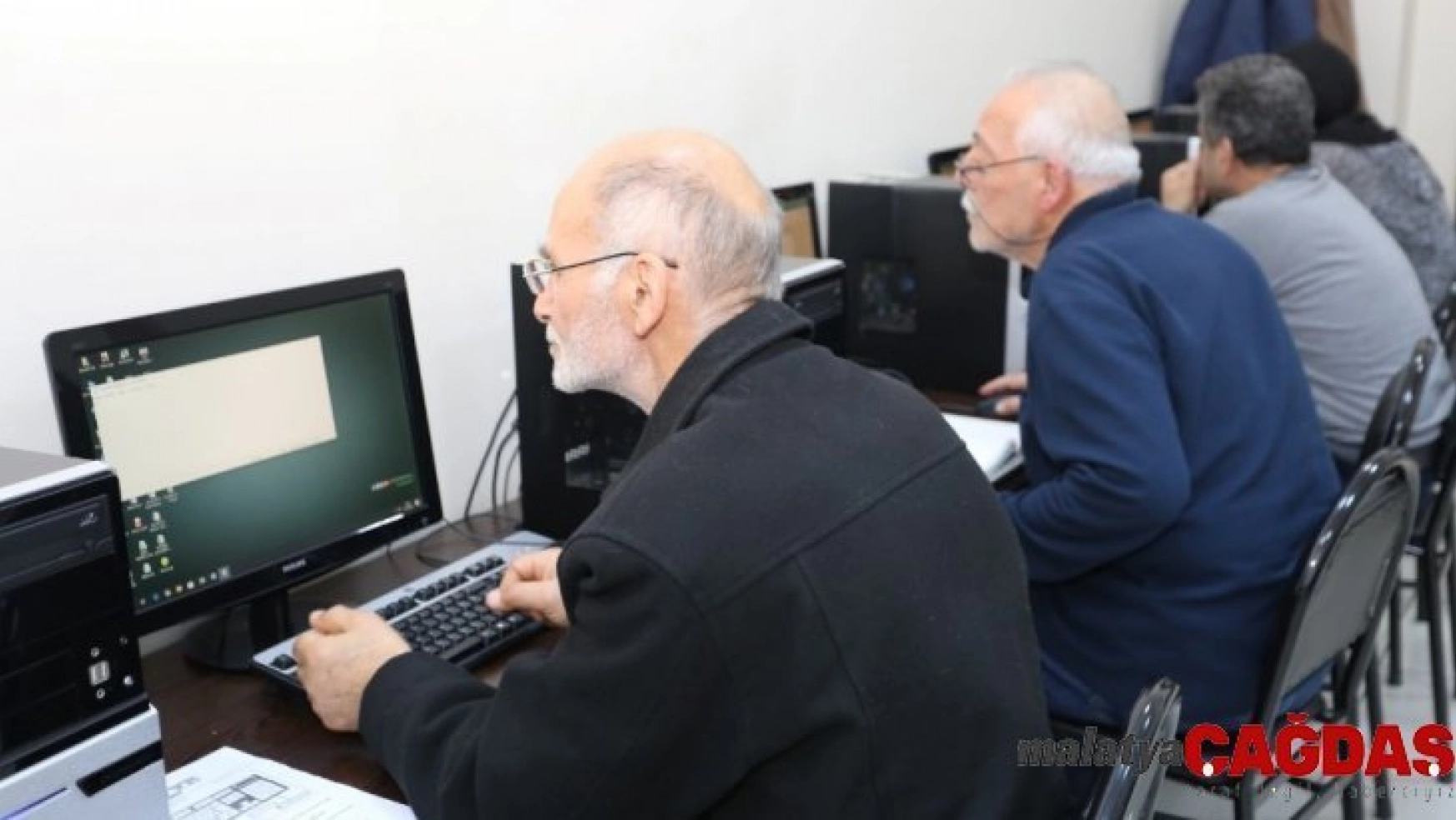 KO-MEK'ten 50 yaş ve üstü vatandaşlara bilgisayar eğitimi