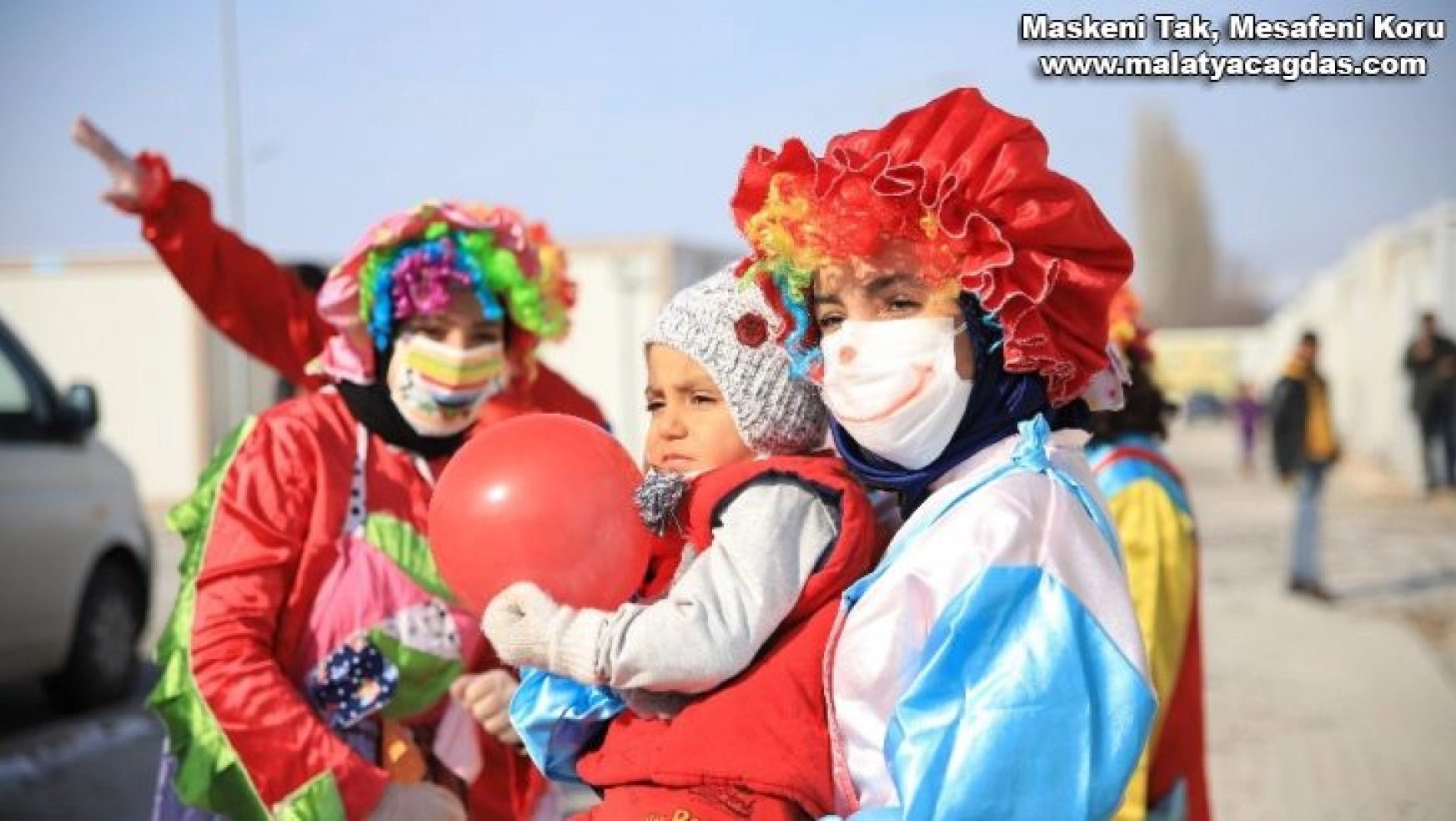 Konteyner kentteki depremzede çocuklara özel etkinlik