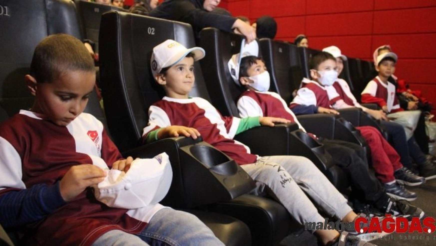 Lösemili çocuklara özel sinema etkinliği