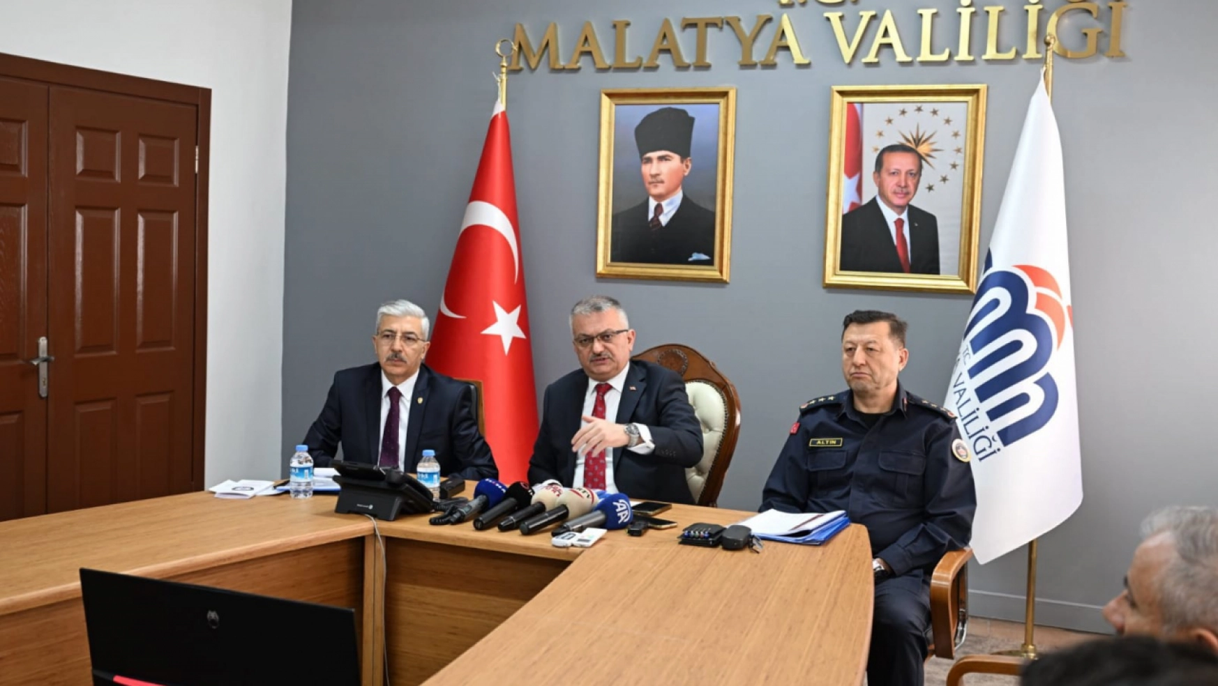 Malatya'da İl Güvenlik ve Asayiş Bilgilendirme Toplantısı Yapıldı