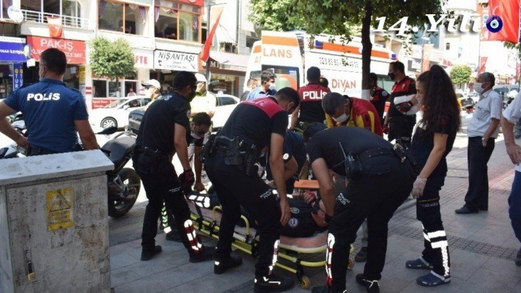 Motorize polis ekipleri kaza yaptı: 2 yaralı