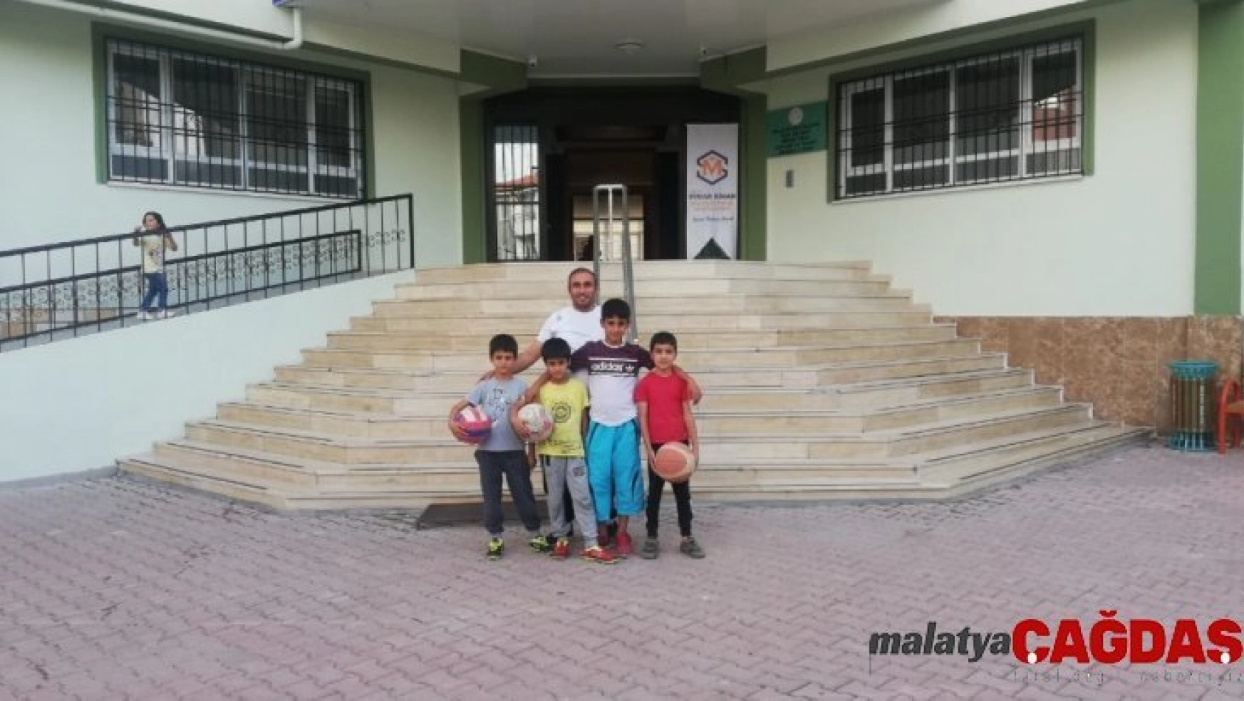 Malatya'da özel okuldan gençlere özel ücretsiz spor