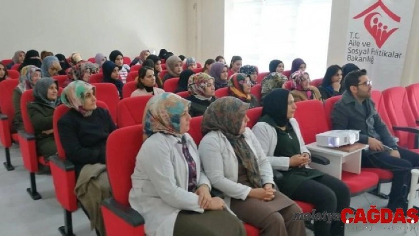 Malazgirt'te 'Mahremiyet Eğitimi' semineri