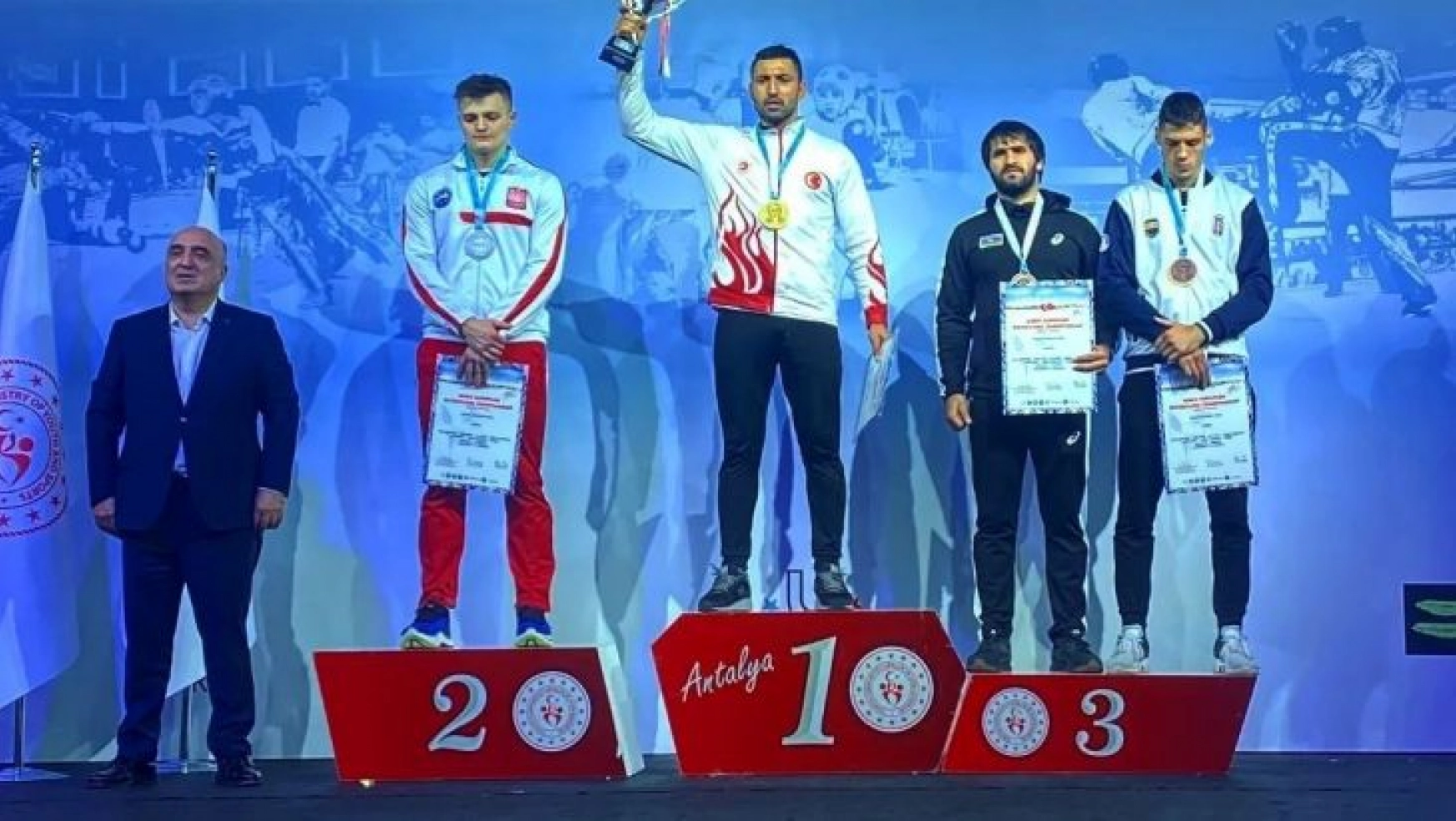 Mardinli Kick Boksçu Avrupa Şampiyonu oldu