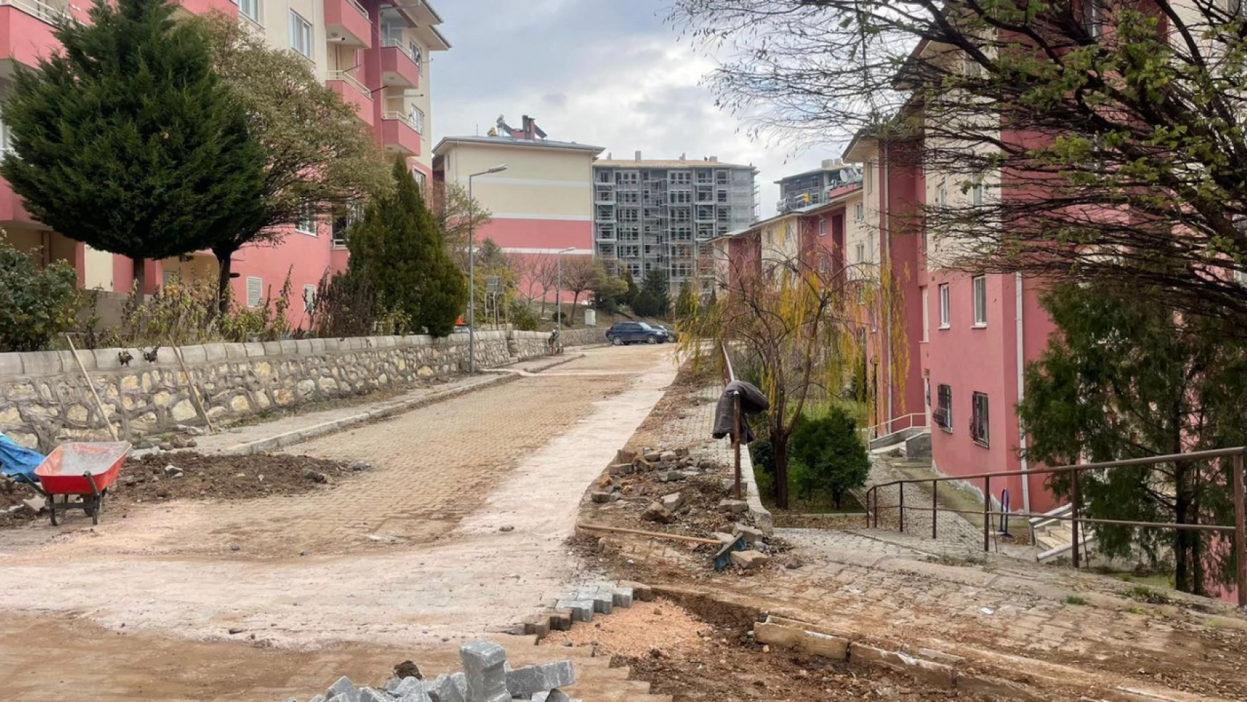 Mehmet Akif Mahallesinde Alt Yapı Çalışmaları Devam Ediyor