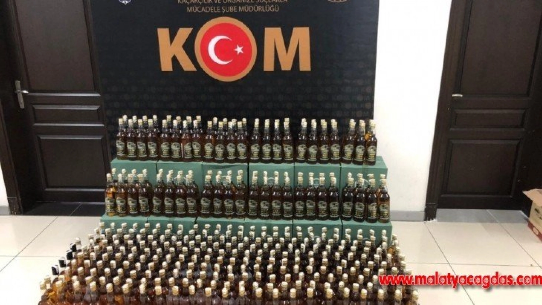 Mersin'de 617 şişe sahte içki ele geçirildi