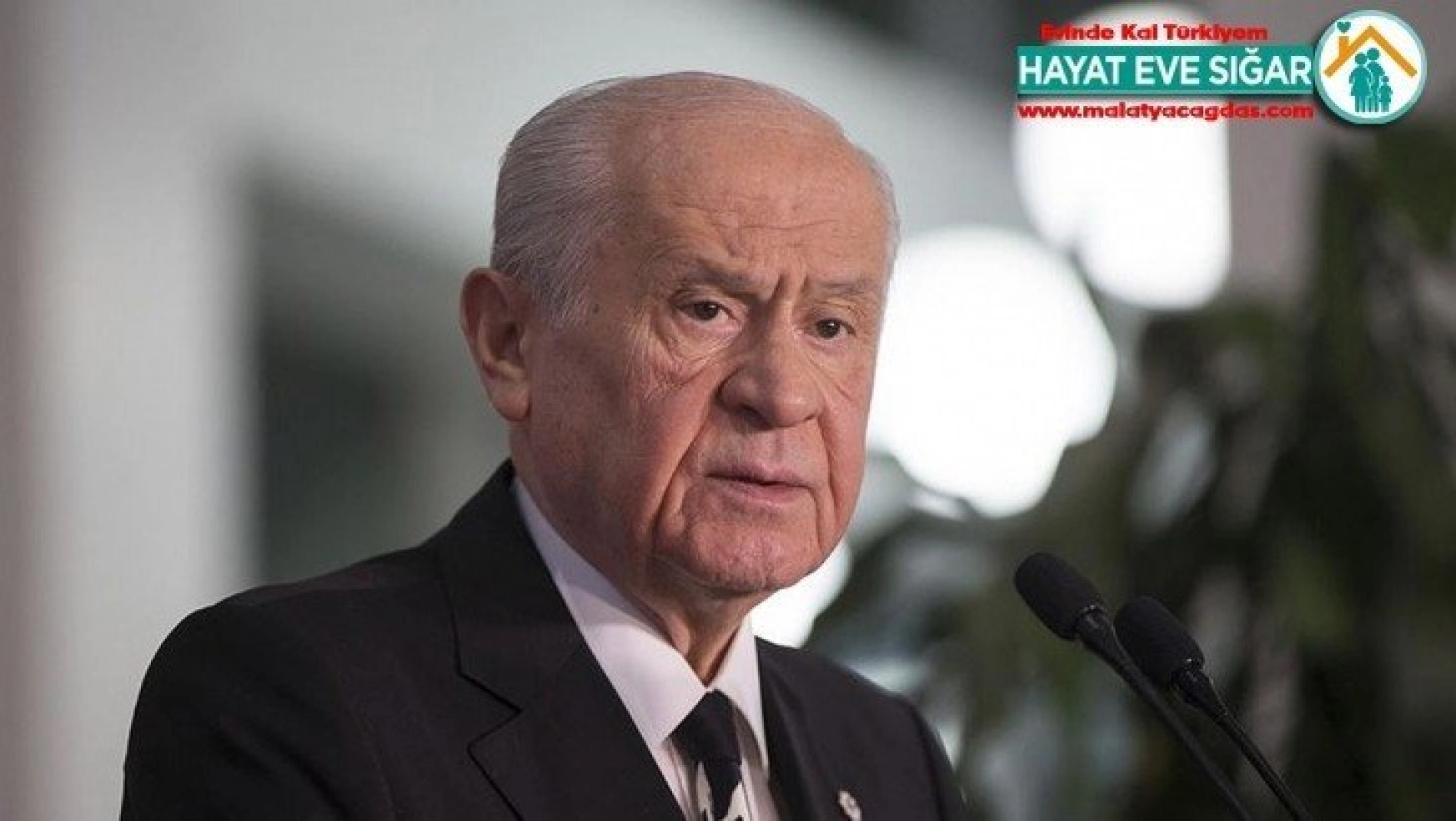 MHP Lideri Bahçeli, Milli Dayanışma Kampanyası'na 5 Maaşını Bağışladı