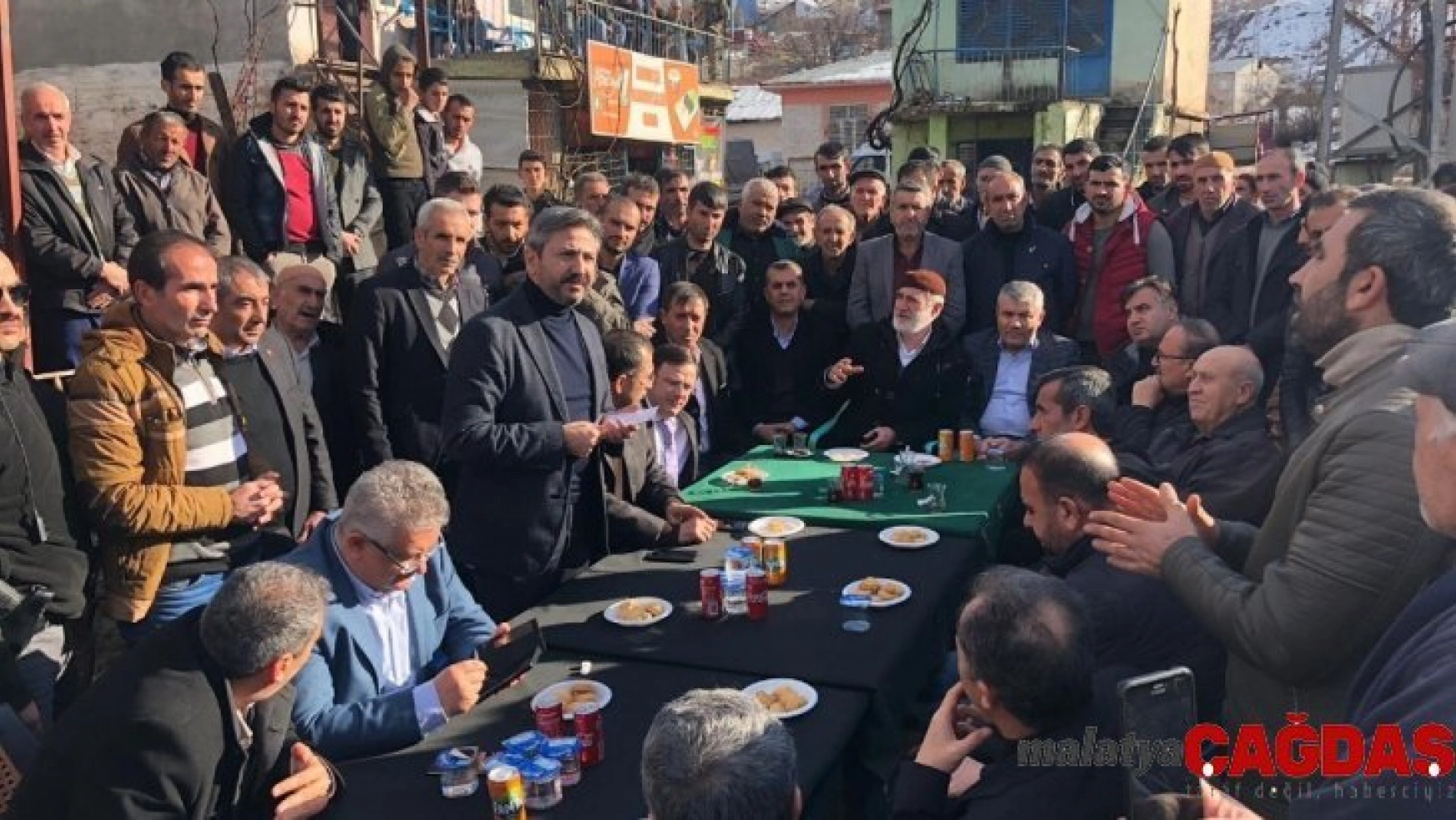 Milletvekili Aydın'dan depremzedelere 'geçmiş olsun' ziyareti