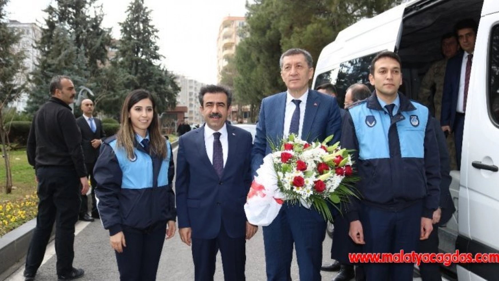 Milli Eğitim Bakanı Selçuk'tan Diyarbakır Büyükşehir Belediyesine ziyaret