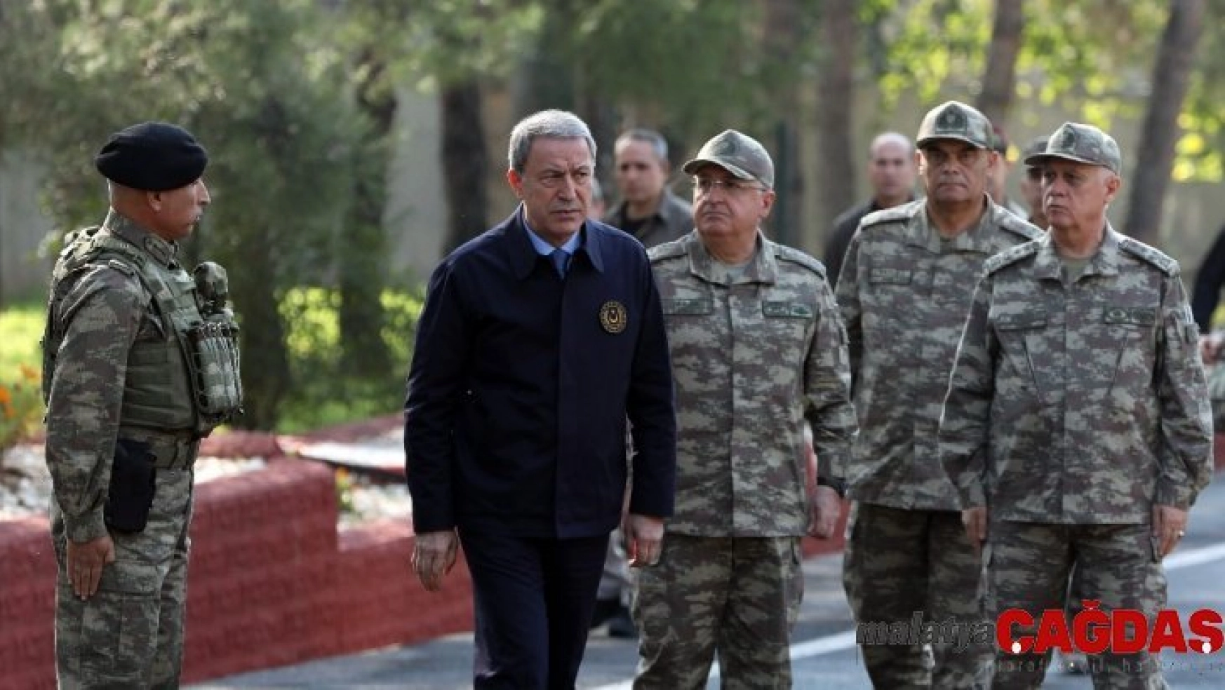Milli Savunma Bakanı Akar: 'Rejim ordusuna mensup 18 kişinin teslim edilmesi Ruslarla görüşülüyor'