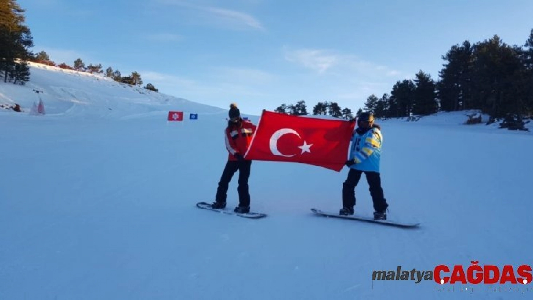 Muratdağı'nda Kayak ve Kızak Şampiyonası