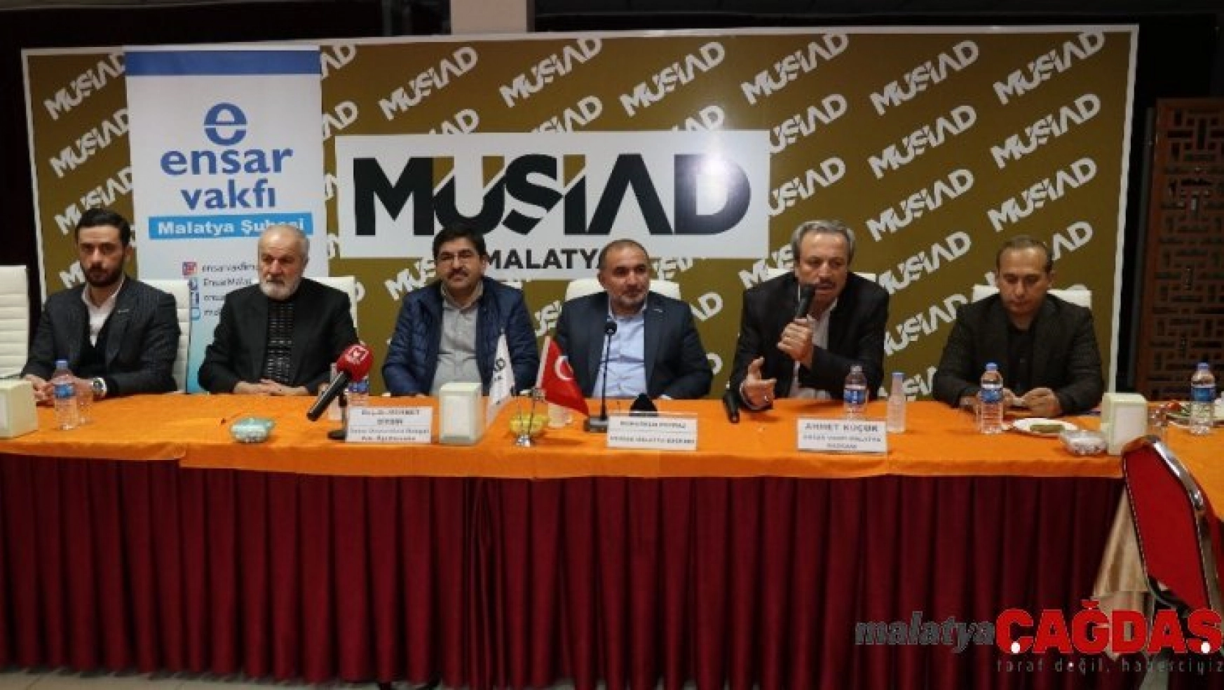 MÜSİAD Malatya'da Ticaret Hukuku ve Ahlak konferansı