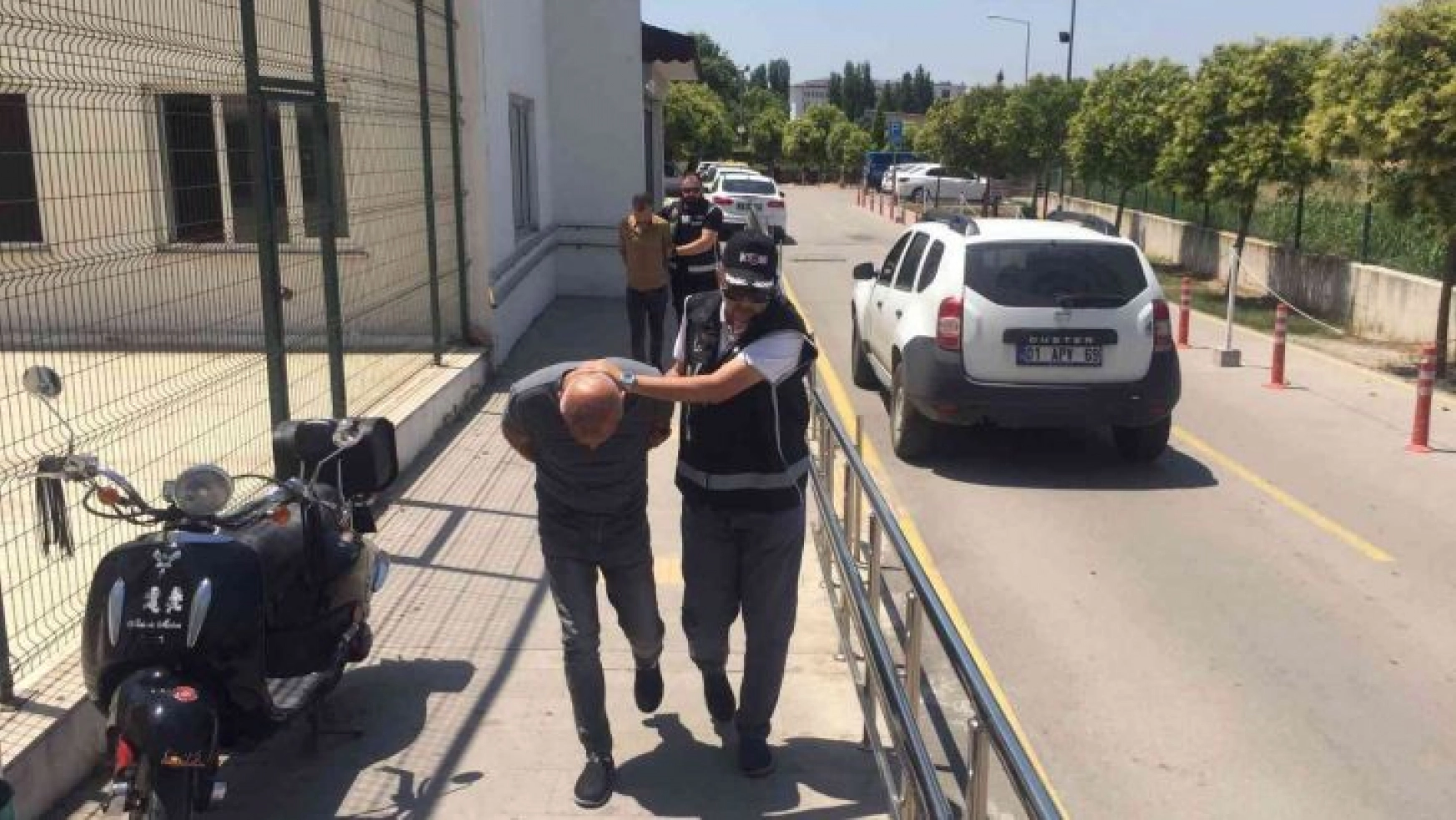 Müsilaj operasyonda Adana'da 4 gözaltı