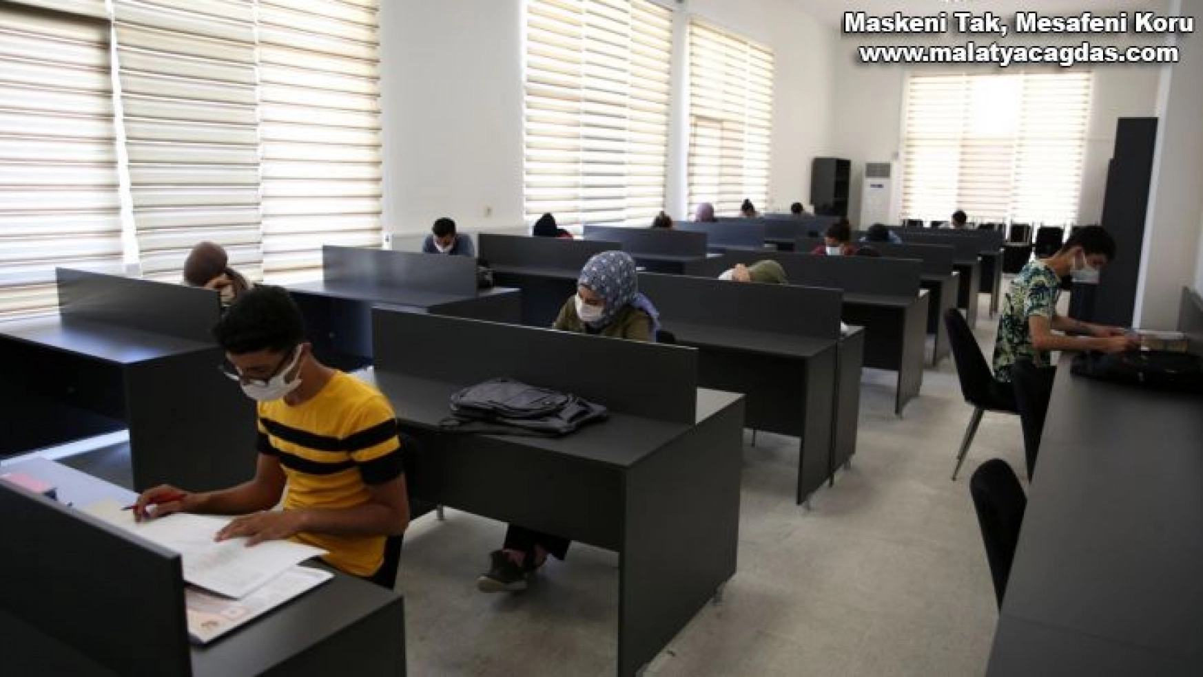 Öğrenciler sınavlara okuma evlerinde hazırlanıyor