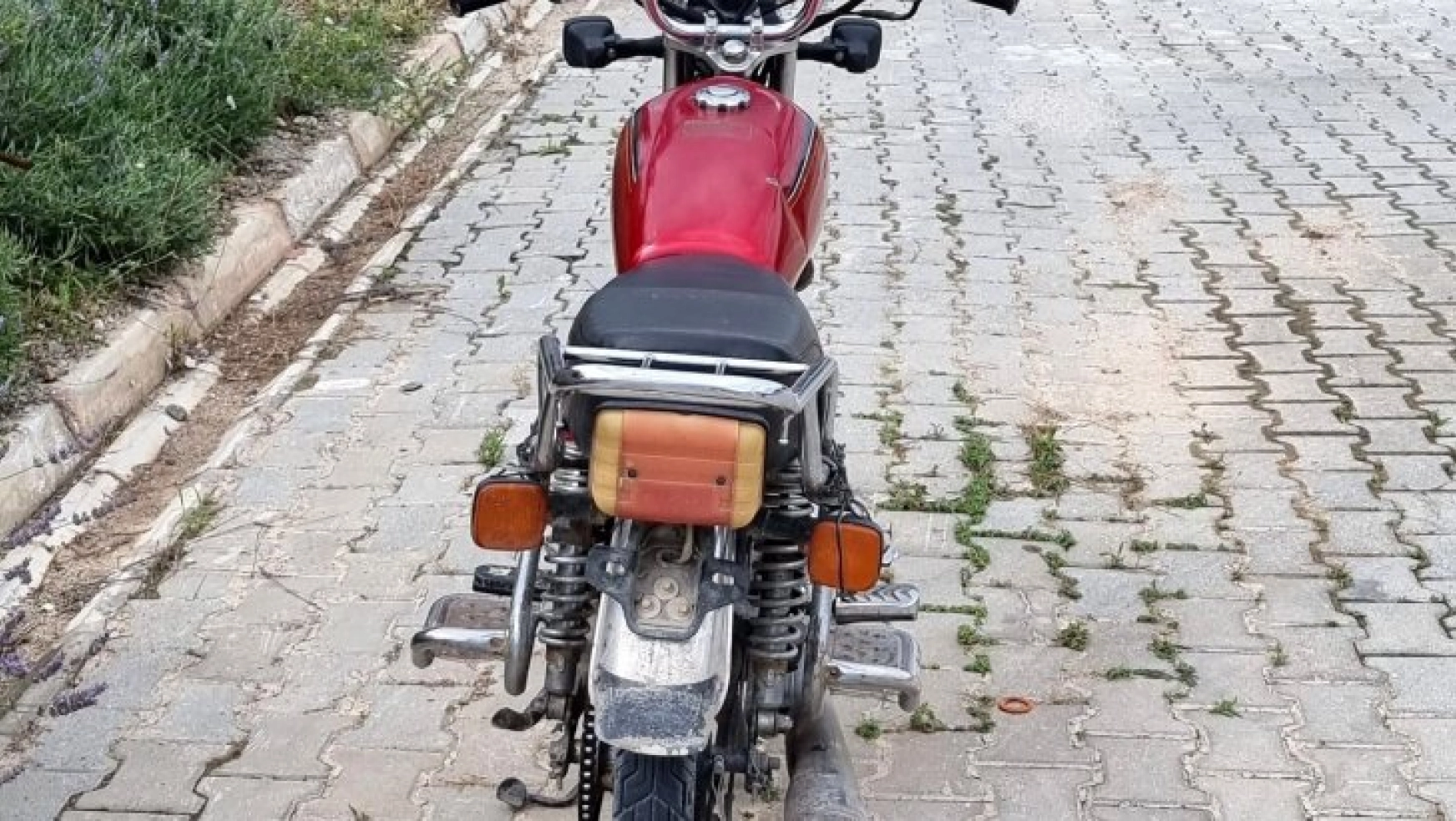 Osmaniye'de motosiklet hırsızları yakalandı
