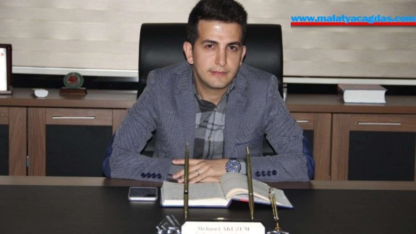 Öz Büro-İş Sendikası Diyarbakır İl Başkanı Aküzüm'den sağlık çalışanlarına destek