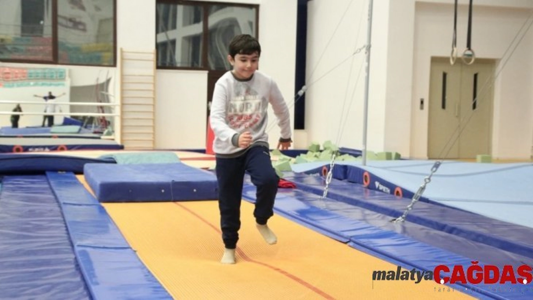 (Özel) Engelli çocuklar Nilüfer'de cimnastik ile hayata tutunuyor