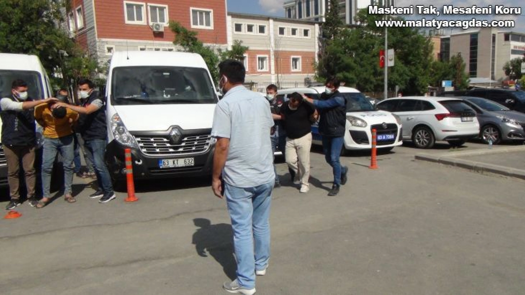Polise silahlı saldırı düzenleyen 3 şahıs tutuklandı