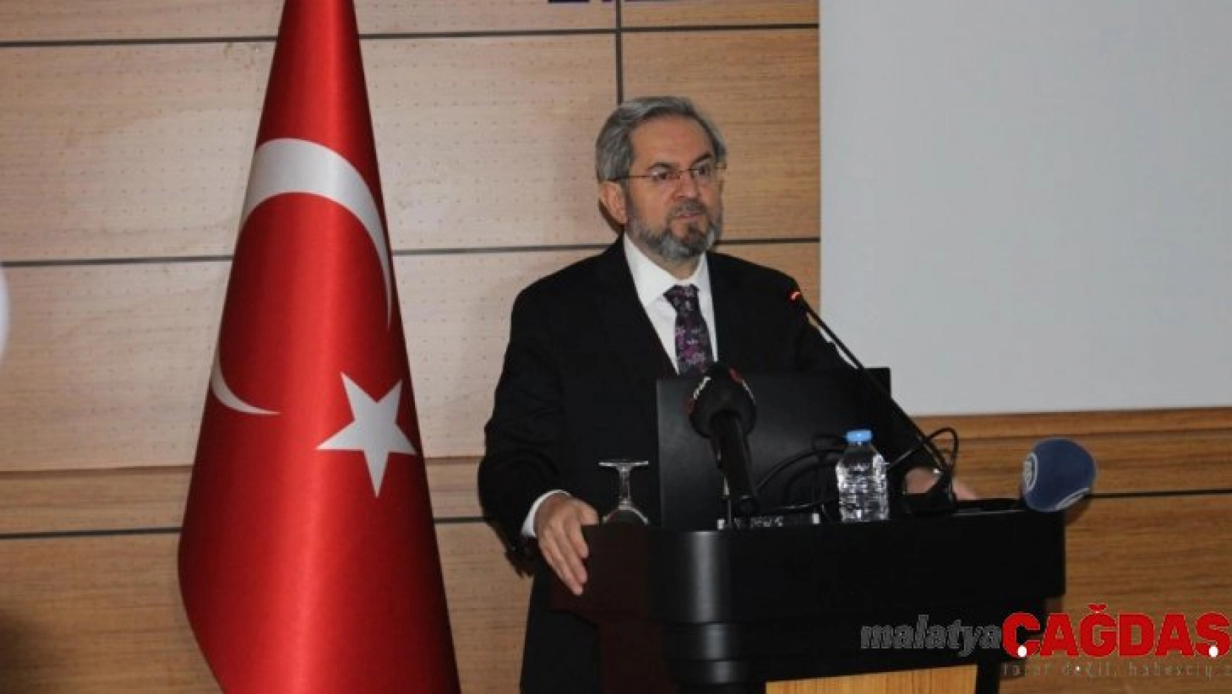 Prof. Dr. Ünüvar: 'Libya ile Türkiye arasında bir hat oluşturmamız lazım'