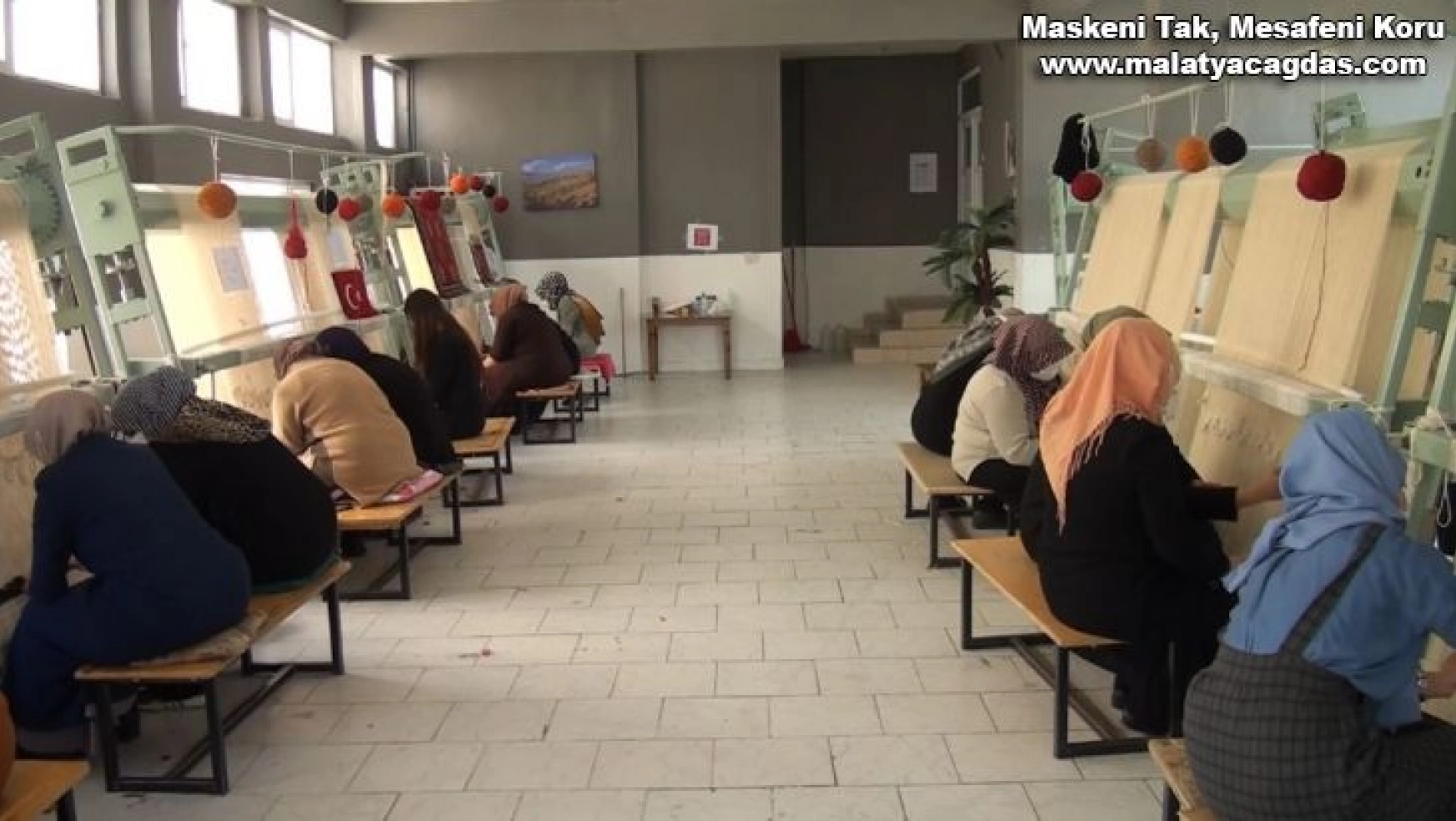 Pütürge'de halı dokuma kursu ile kadınlara iş imkanı