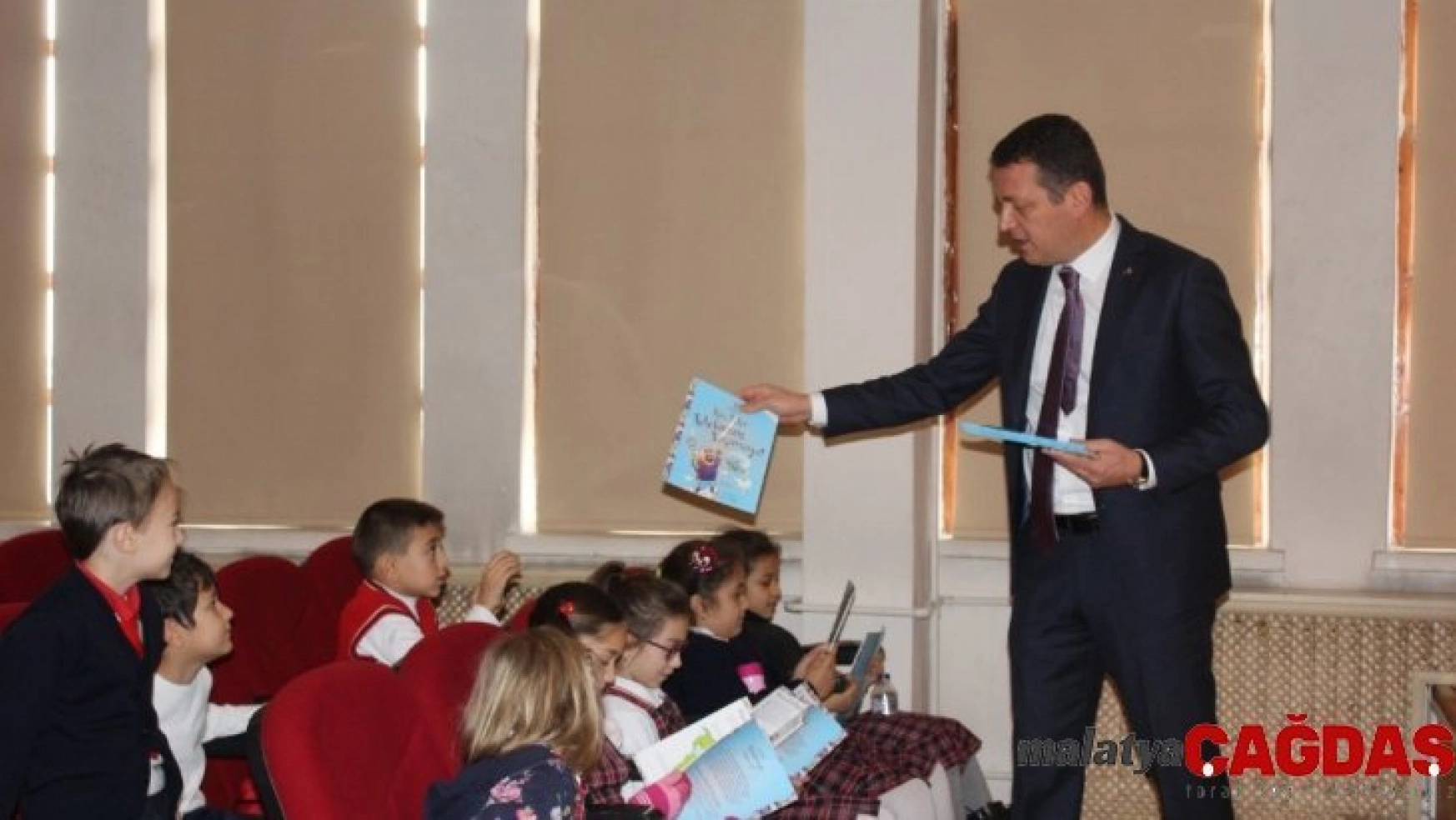 Safranbolu'da 'Gelecek Okuyan Çocuklarla Şekillenecek' projesi