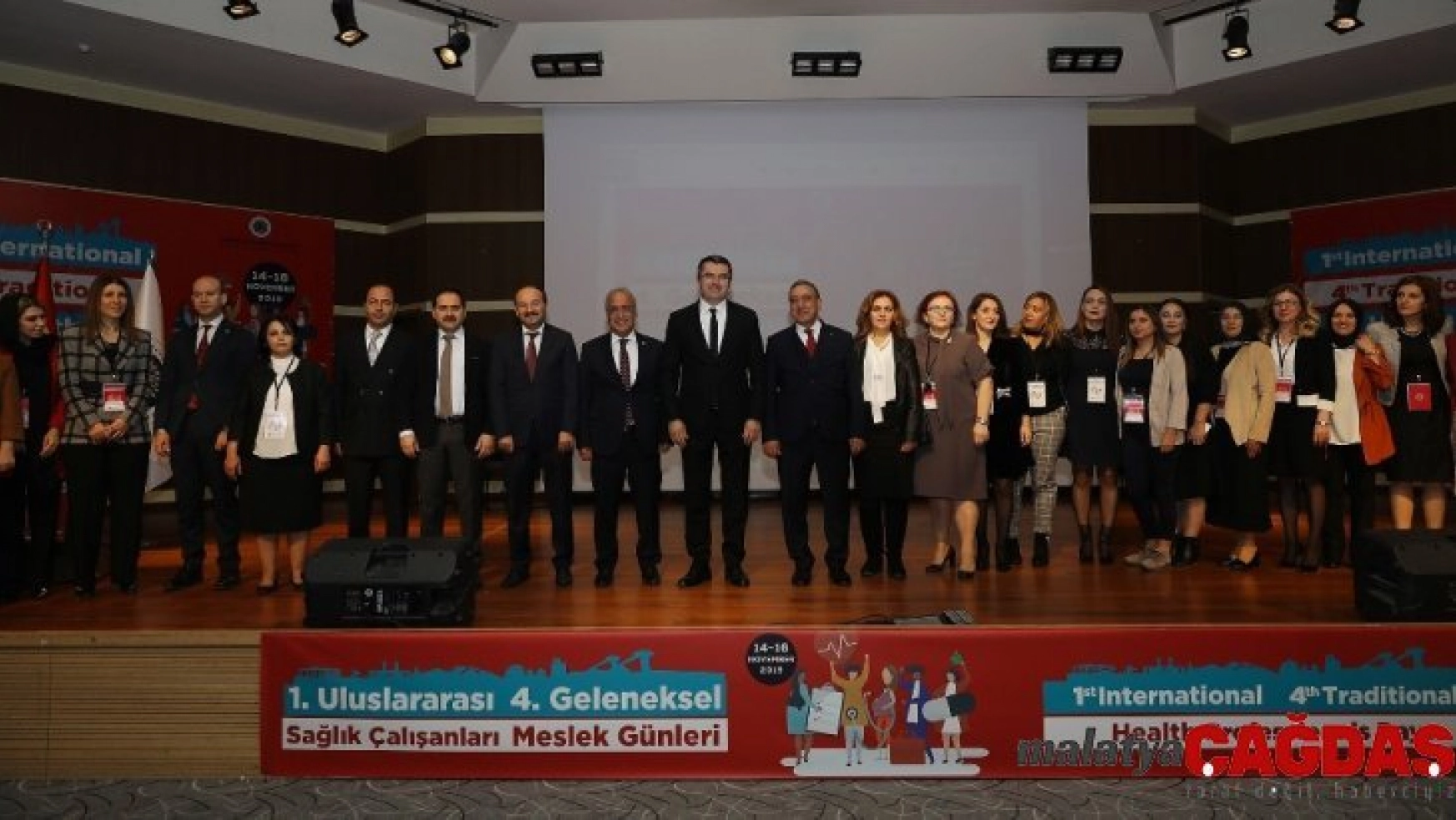 Sağlık çalışanları Atatürk Üniversitesi'nde buluştu