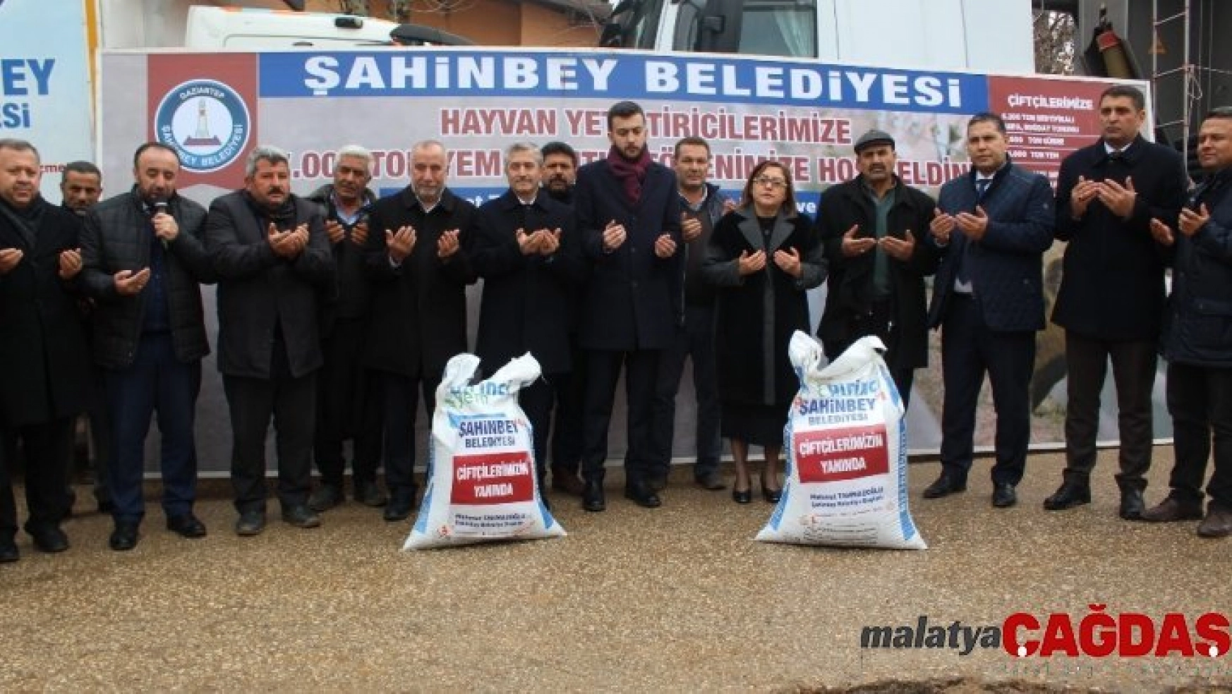 Şahinbey'den hayvan yetiştiricilerine 7 bin ton yem desteği