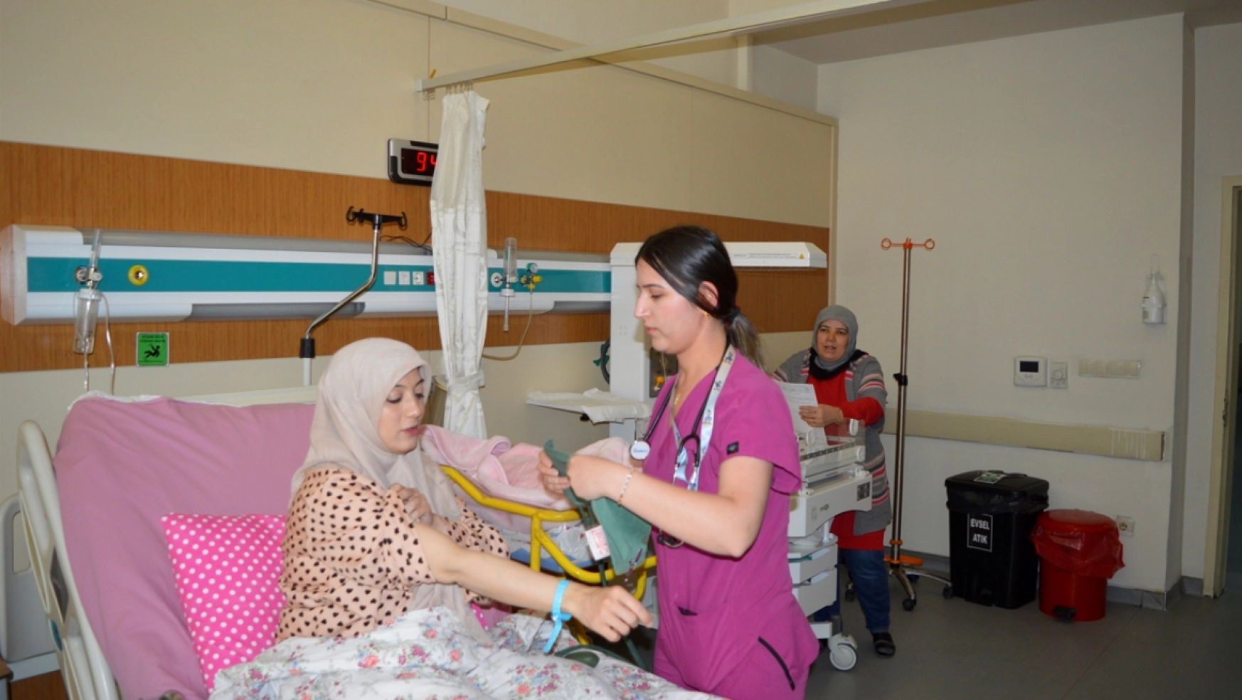 Şehit Rıdvan Çevik Devlet Hastanesi, 'Anne Dostu' unvanı aldı