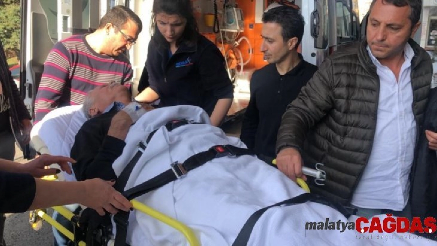 Selahattin Demirtaş'ın ailesi kaza geçirdi