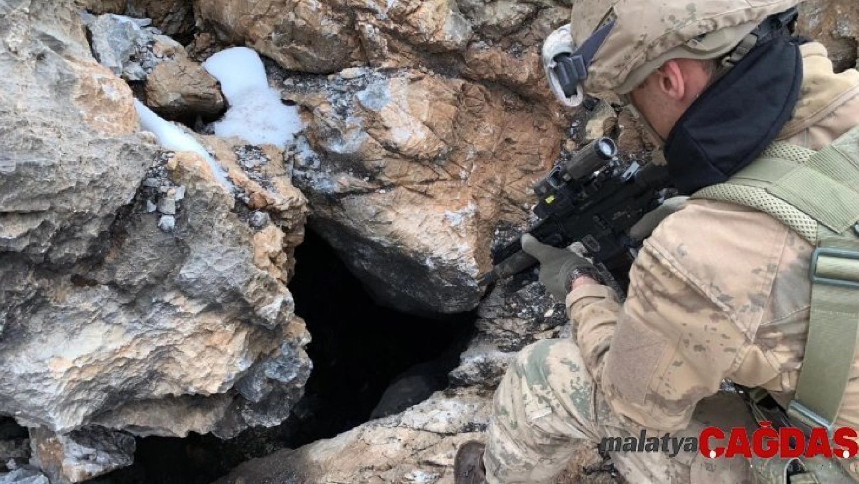 Siirt'te terör örgütü PKK'ya ait 9 sığınak imha edildi