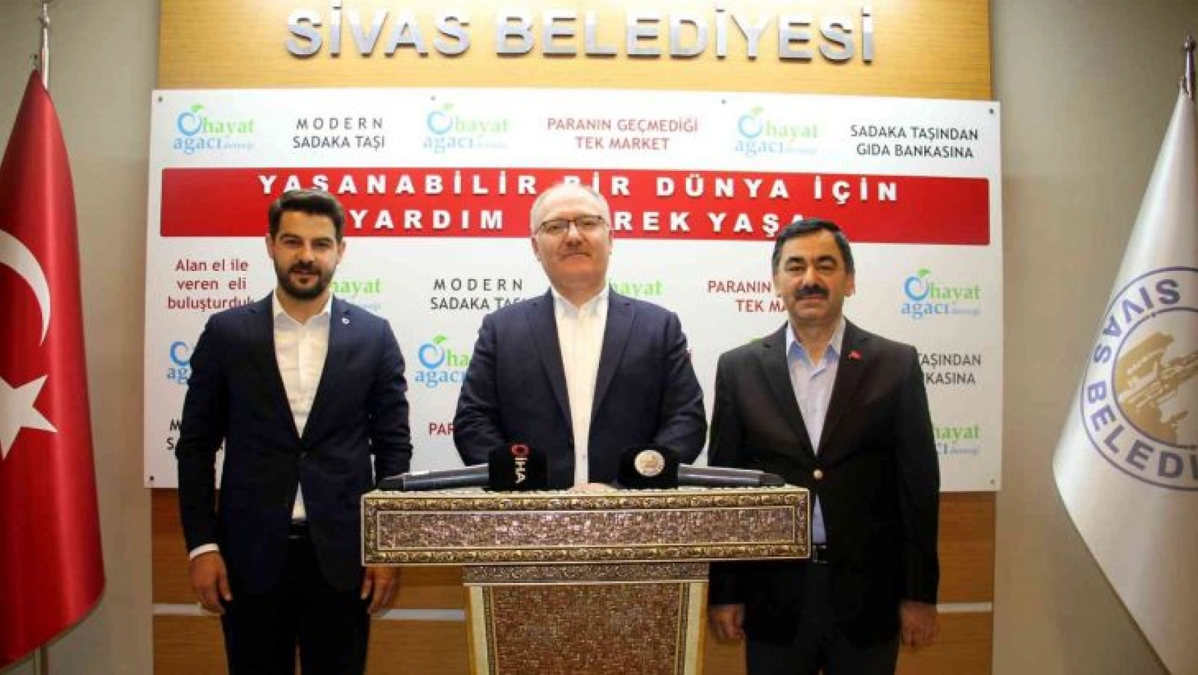 Sivas Belediyesinden binlerce aileye maddi eğitim desteği