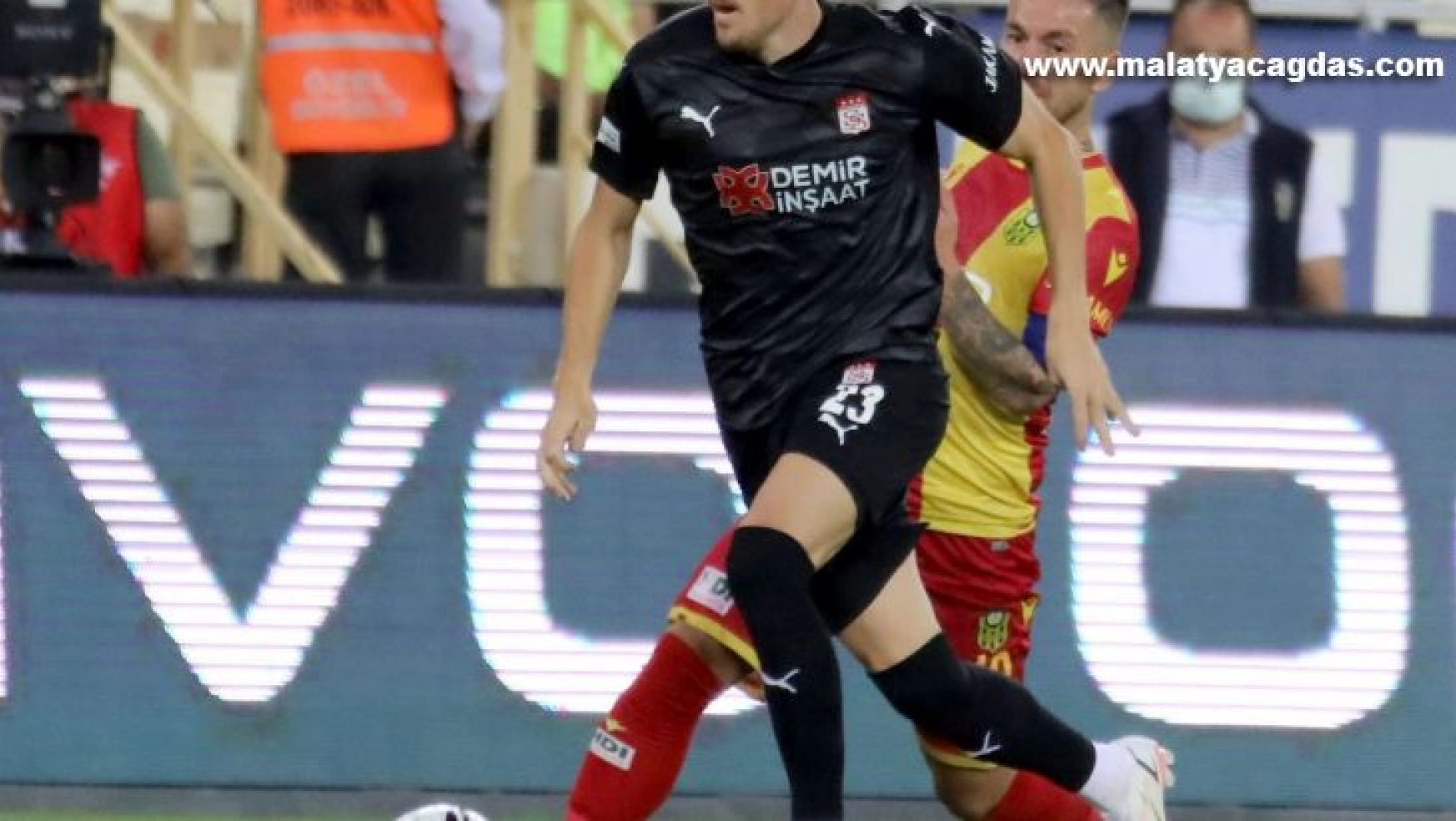 Sivasspor'da Fredrik Ulvestad ilk resmi maçına çıktı