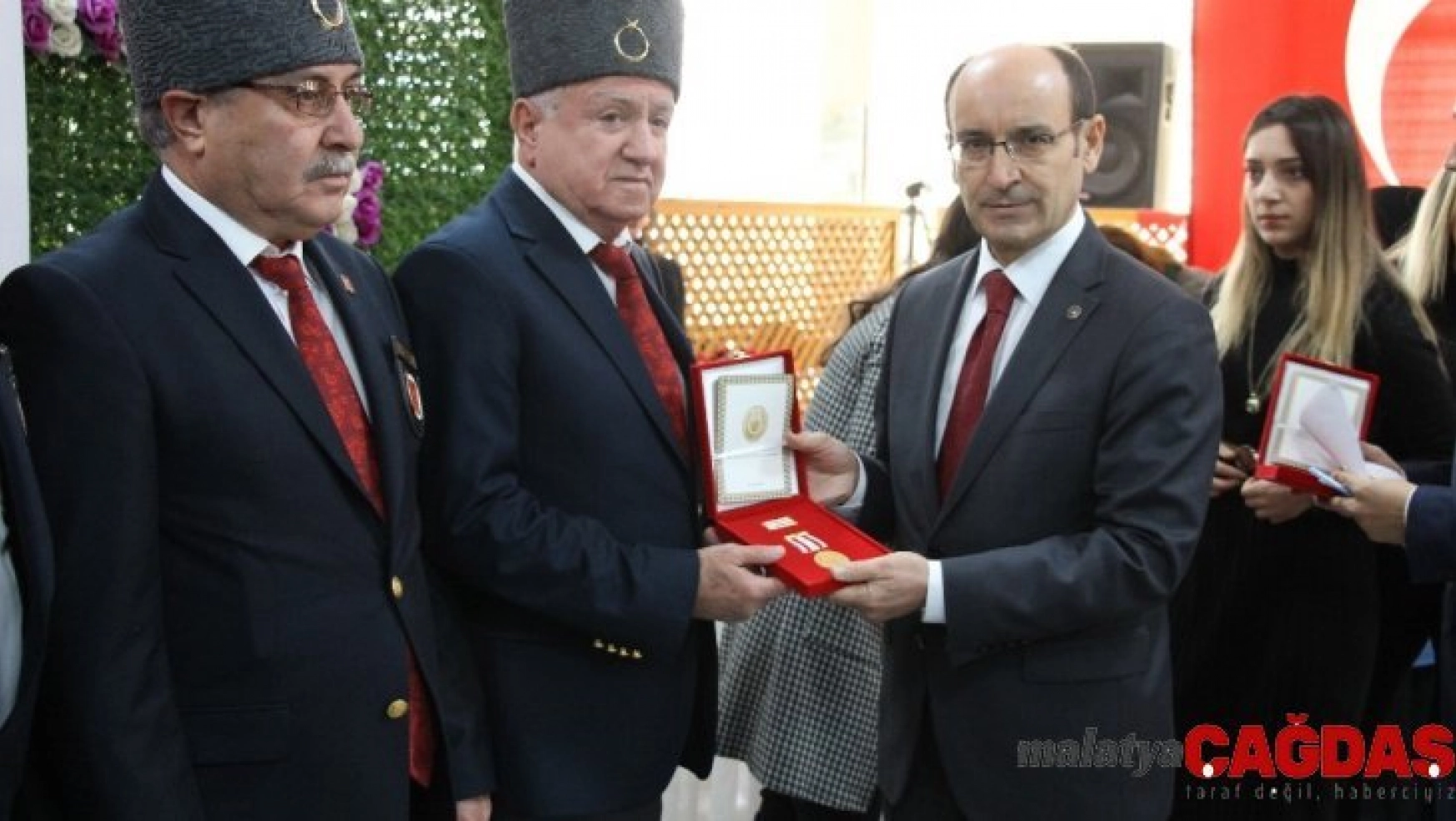 Söke'de Kıbrıs gazilerine madalyaları törenle teslim edildi