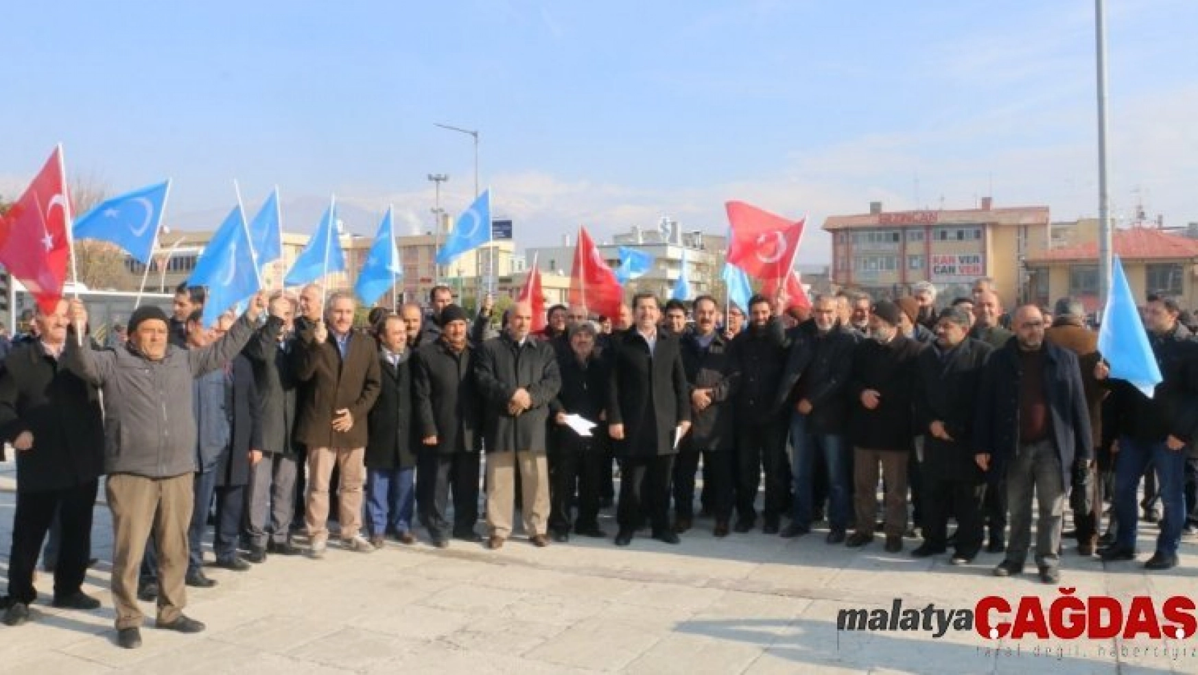 STK'lar Doğu Türkistan'da yaşanan zulme karşı ortak basın açıklaması yaptı